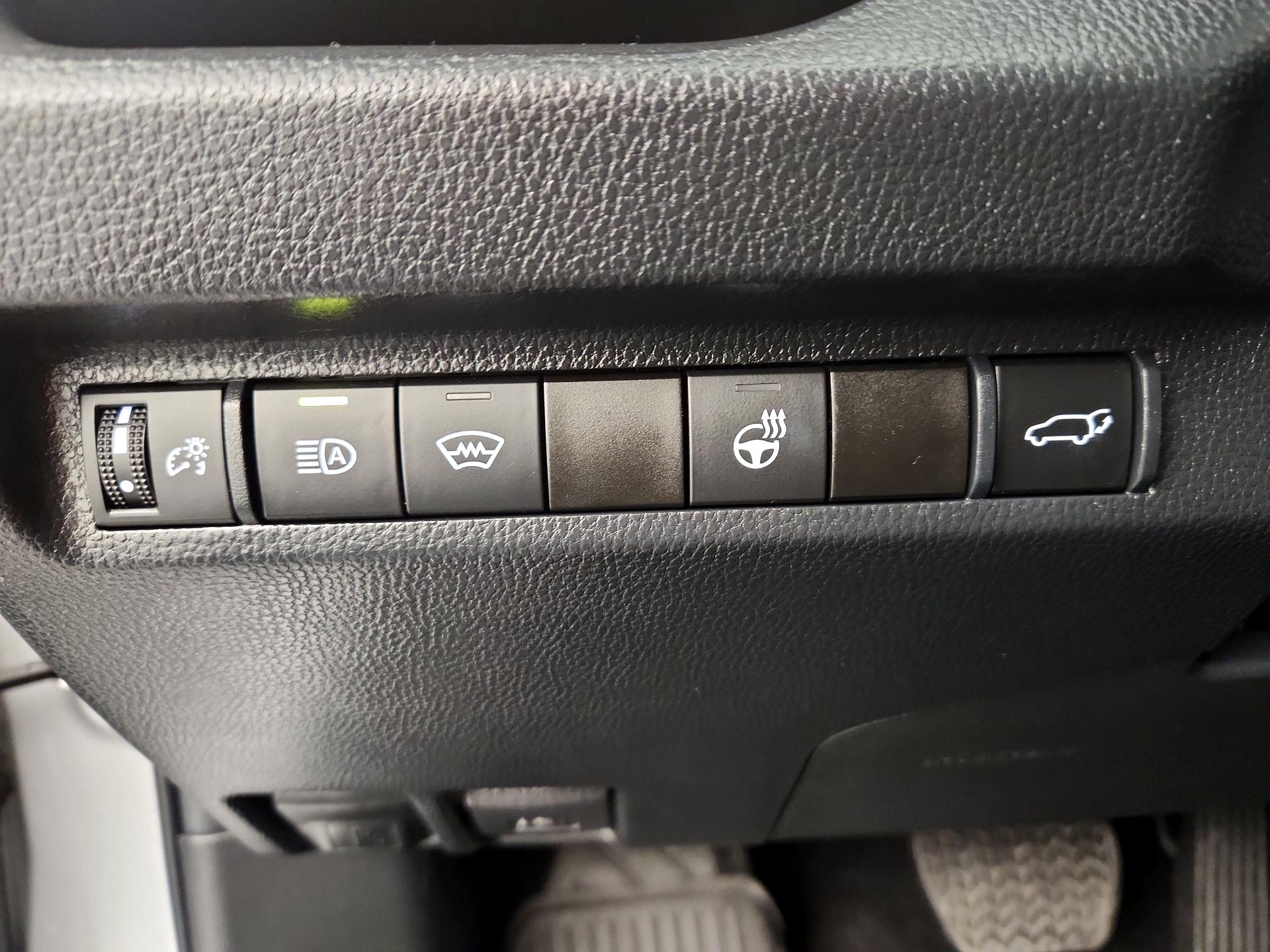 Thumbnail: 2023 Toyota RAV4 - 13