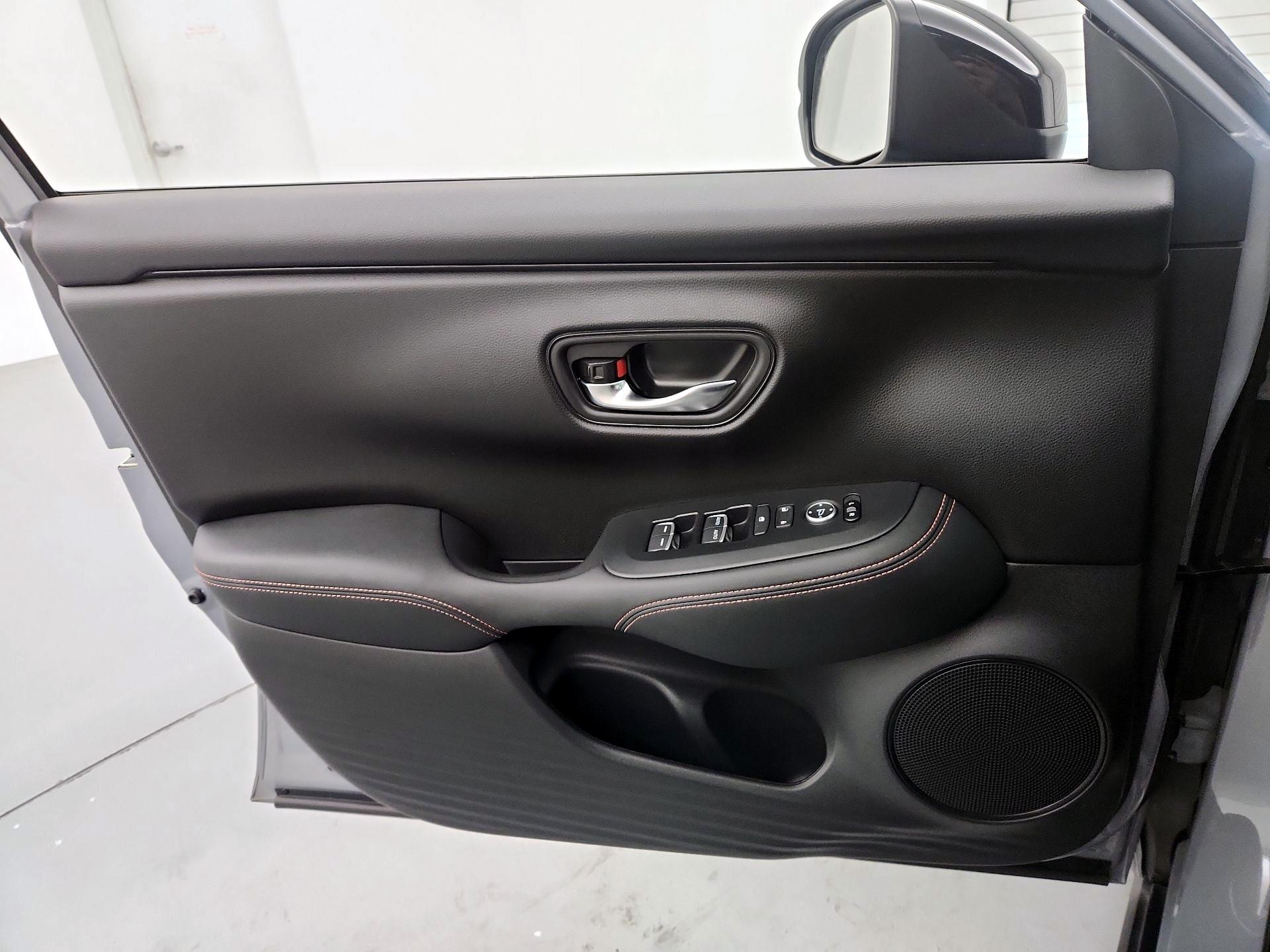 Thumbnail: 2025 Honda HR-V - 12