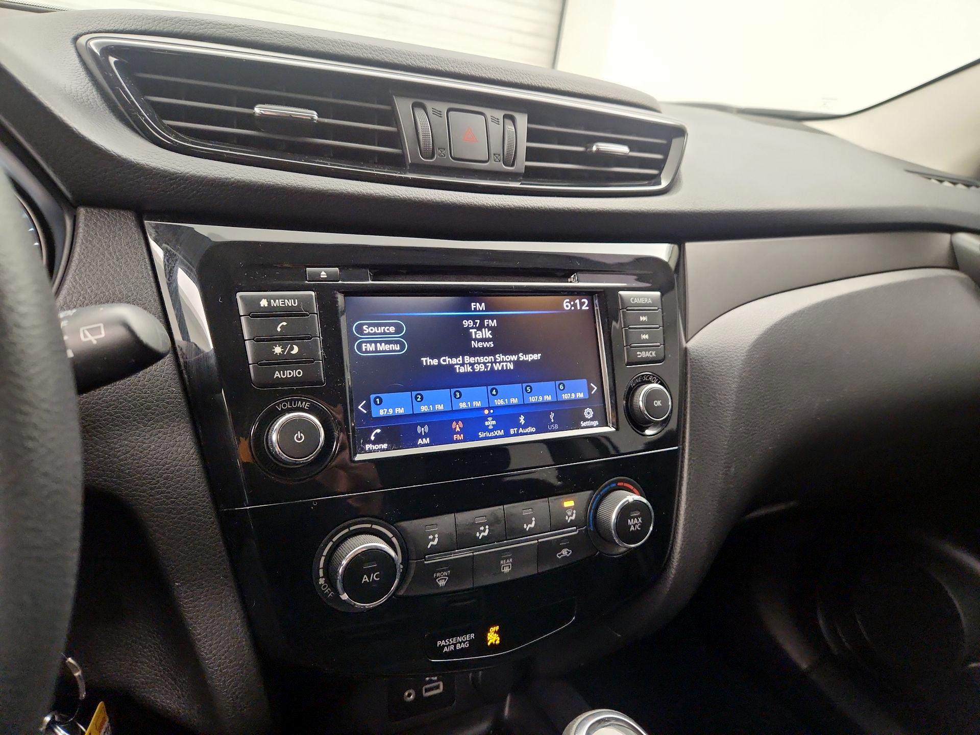 Thumbnail: 2019 Nissan Rogue Sport - 15