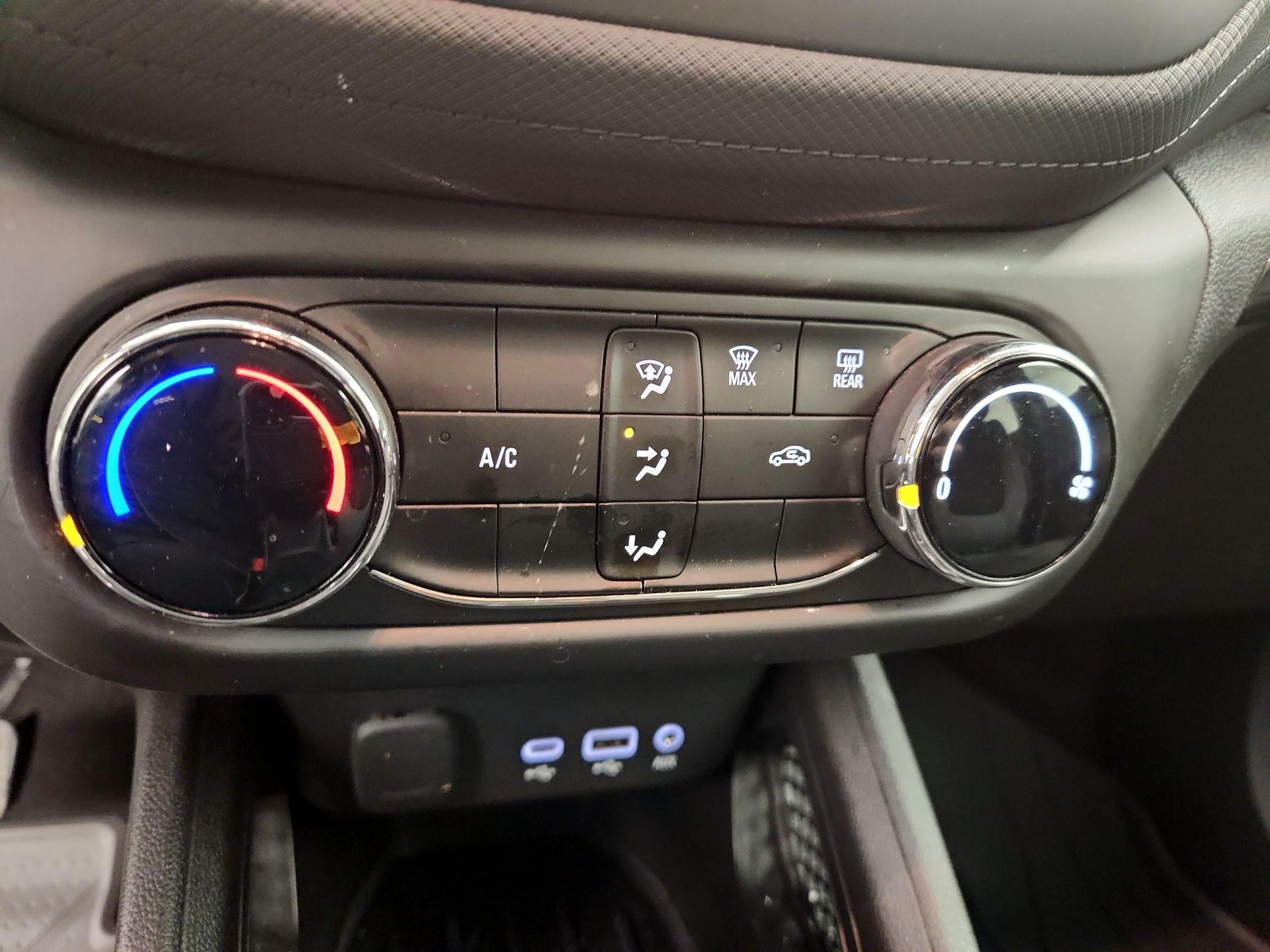 Thumbnail: 2023 Chevrolet TrailBlazer - 16