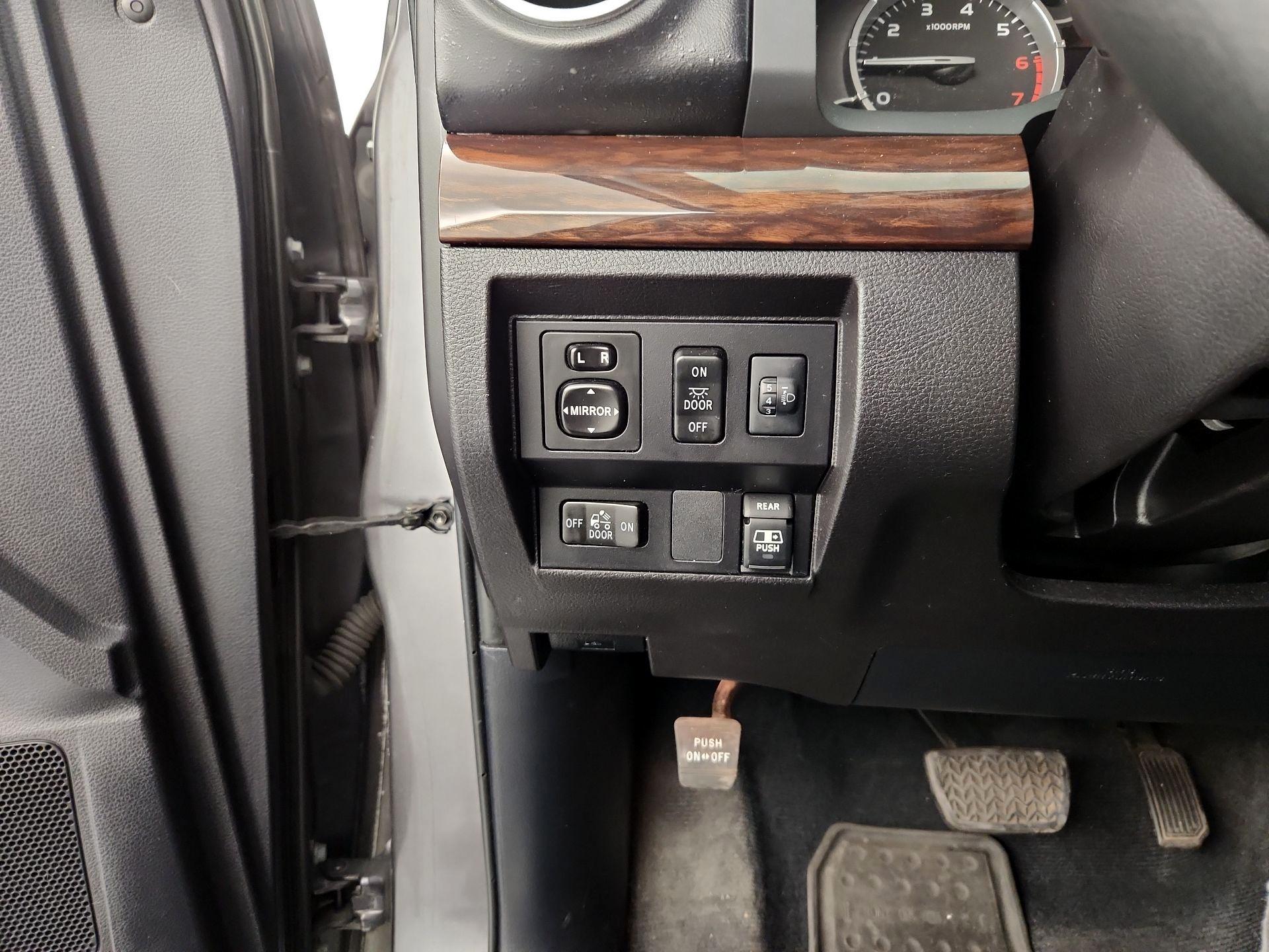 Thumbnail: 2015 Toyota Tundra - 13