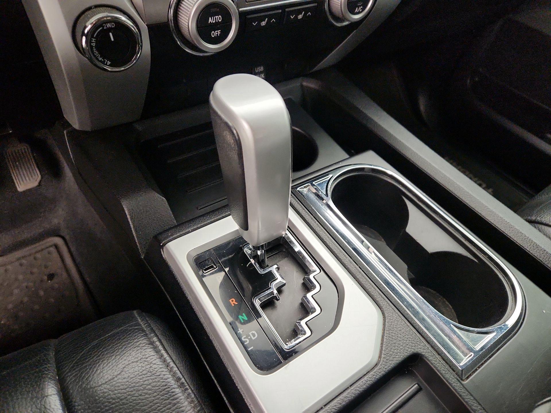 Thumbnail: 2015 Toyota Tundra - 17