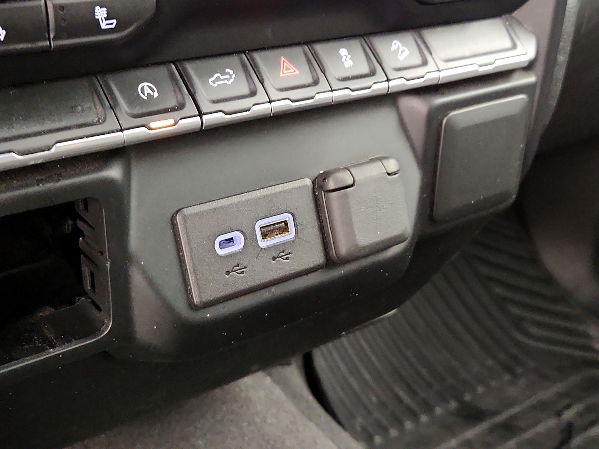 Thumbnail: 2022 Chevrolet Silverado 1500 - 18