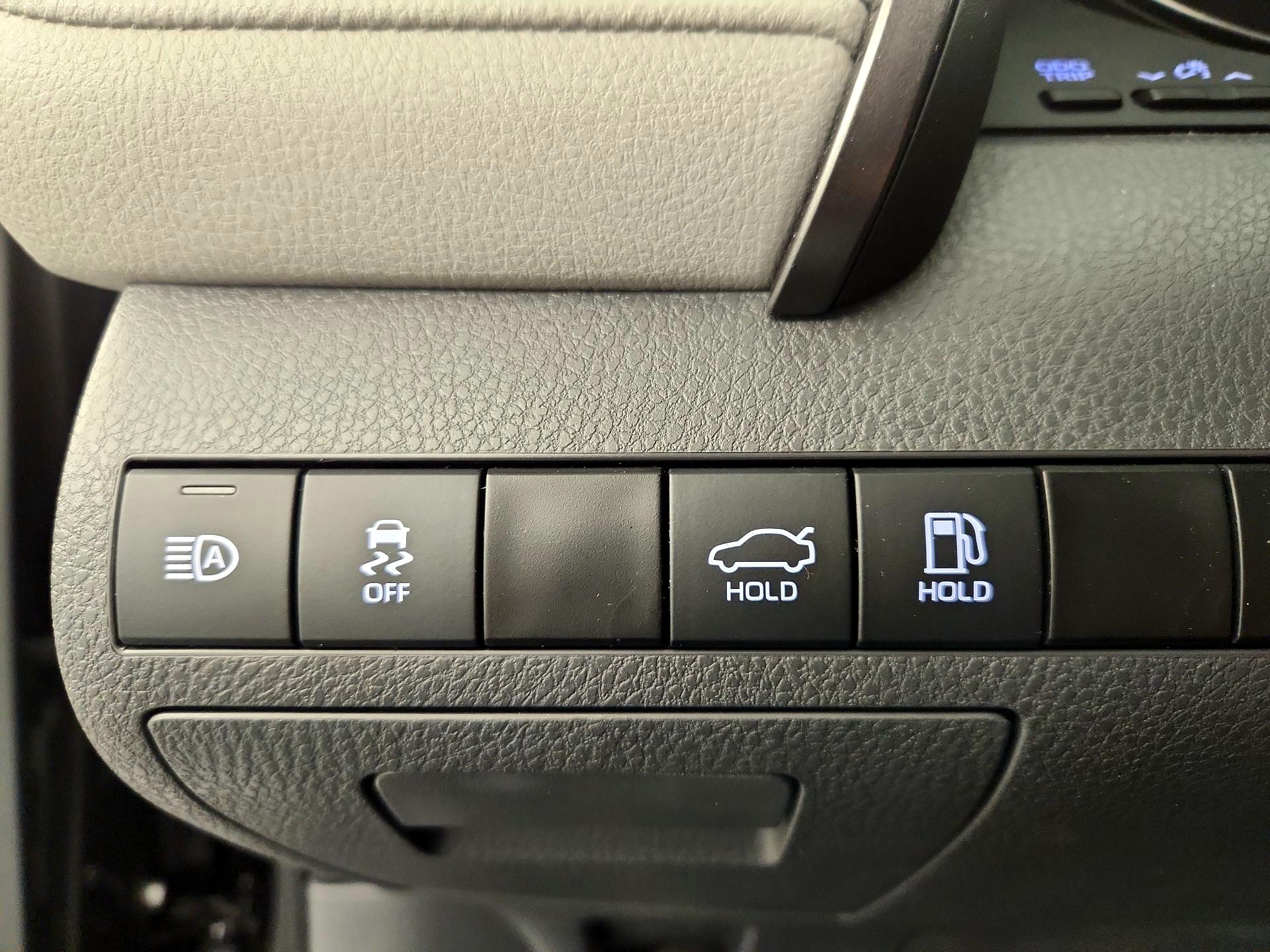 Thumbnail: 2023 Toyota Camry - 13