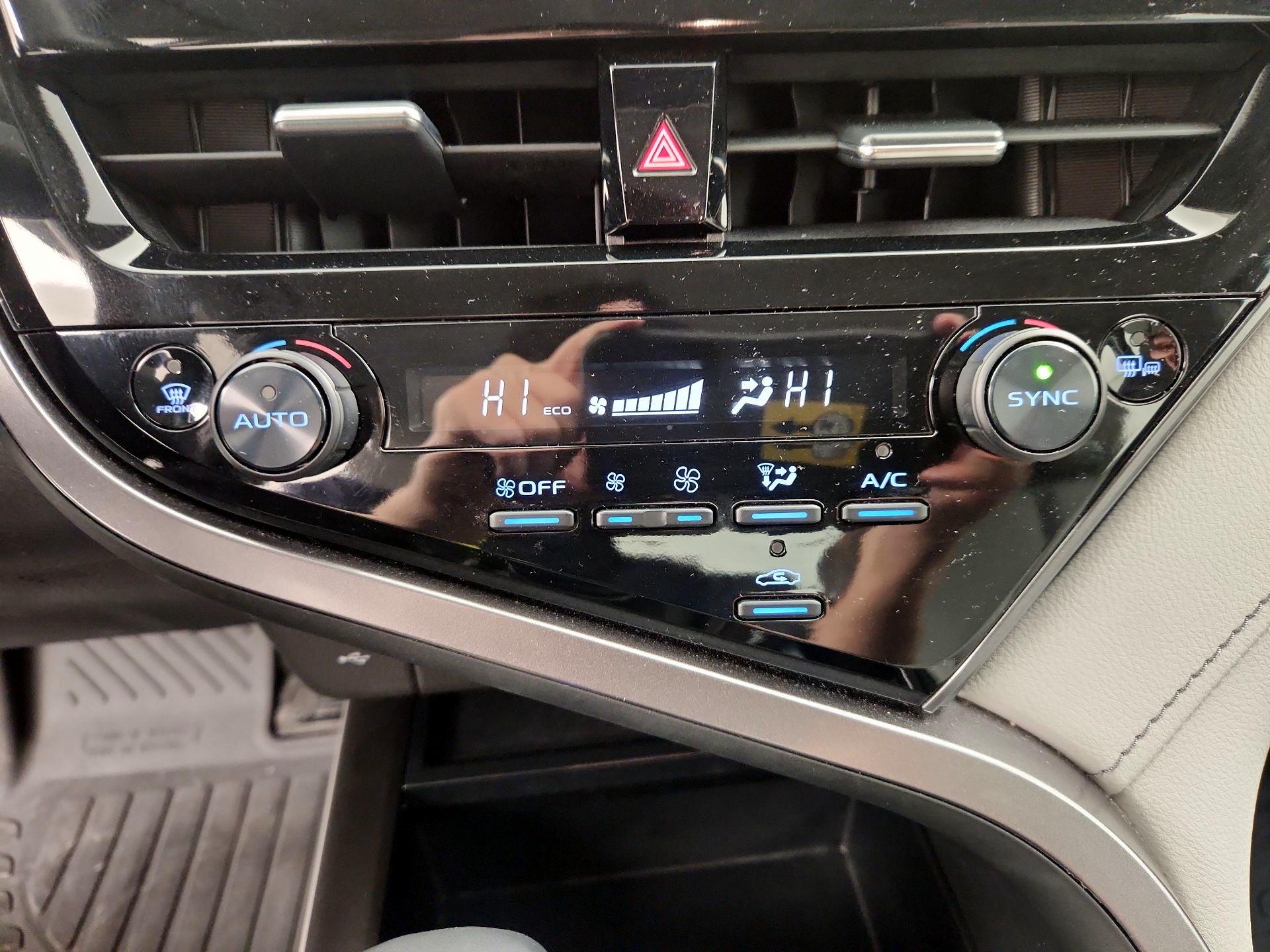 Thumbnail: 2023 Toyota Camry - 16