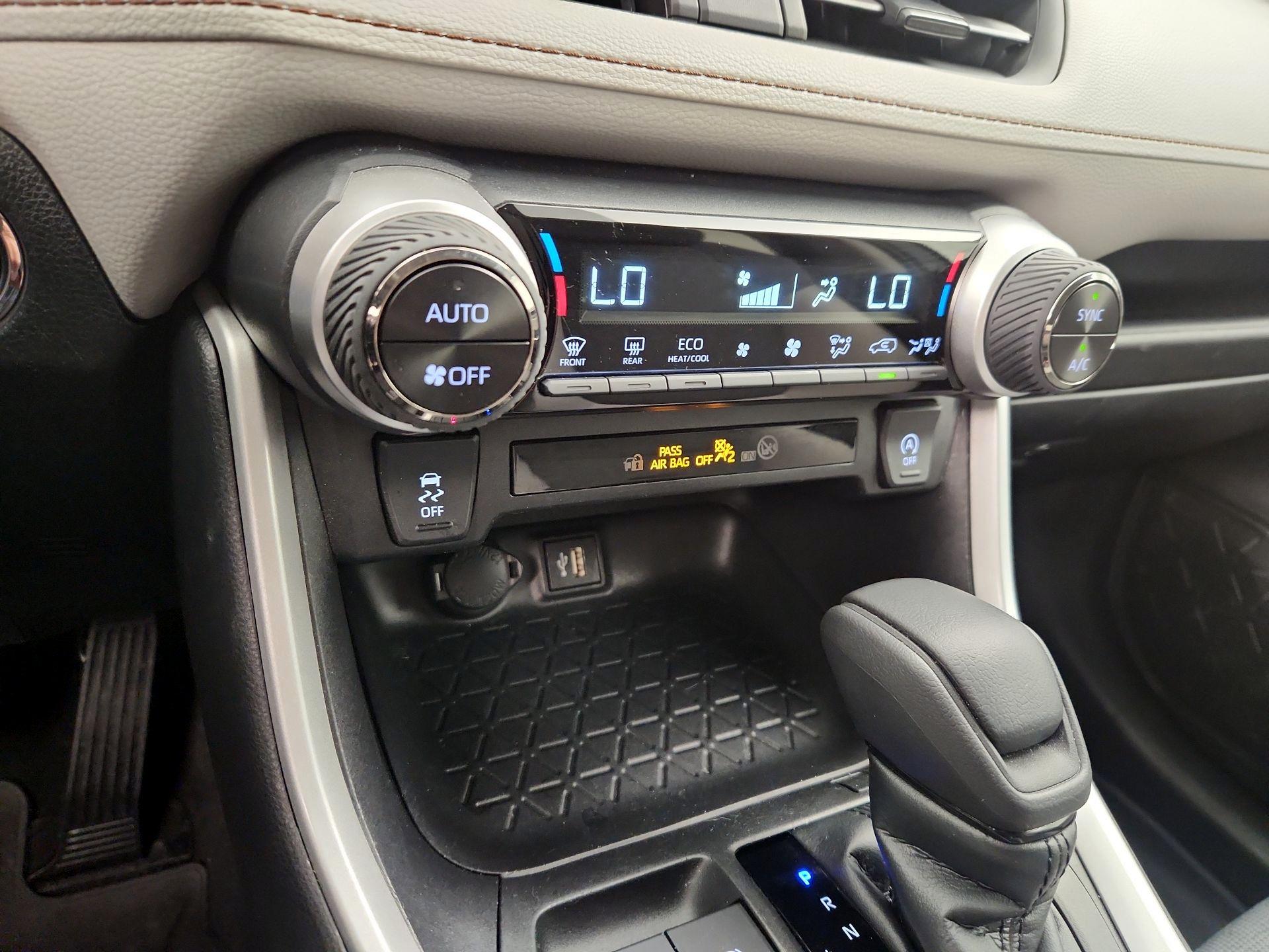 Thumbnail: 2023 Toyota RAV4 - 16