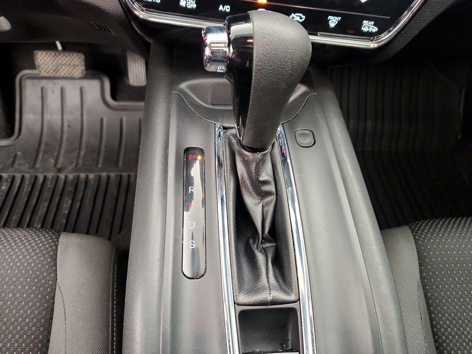 Thumbnail: 2019 Honda HR-V - 17