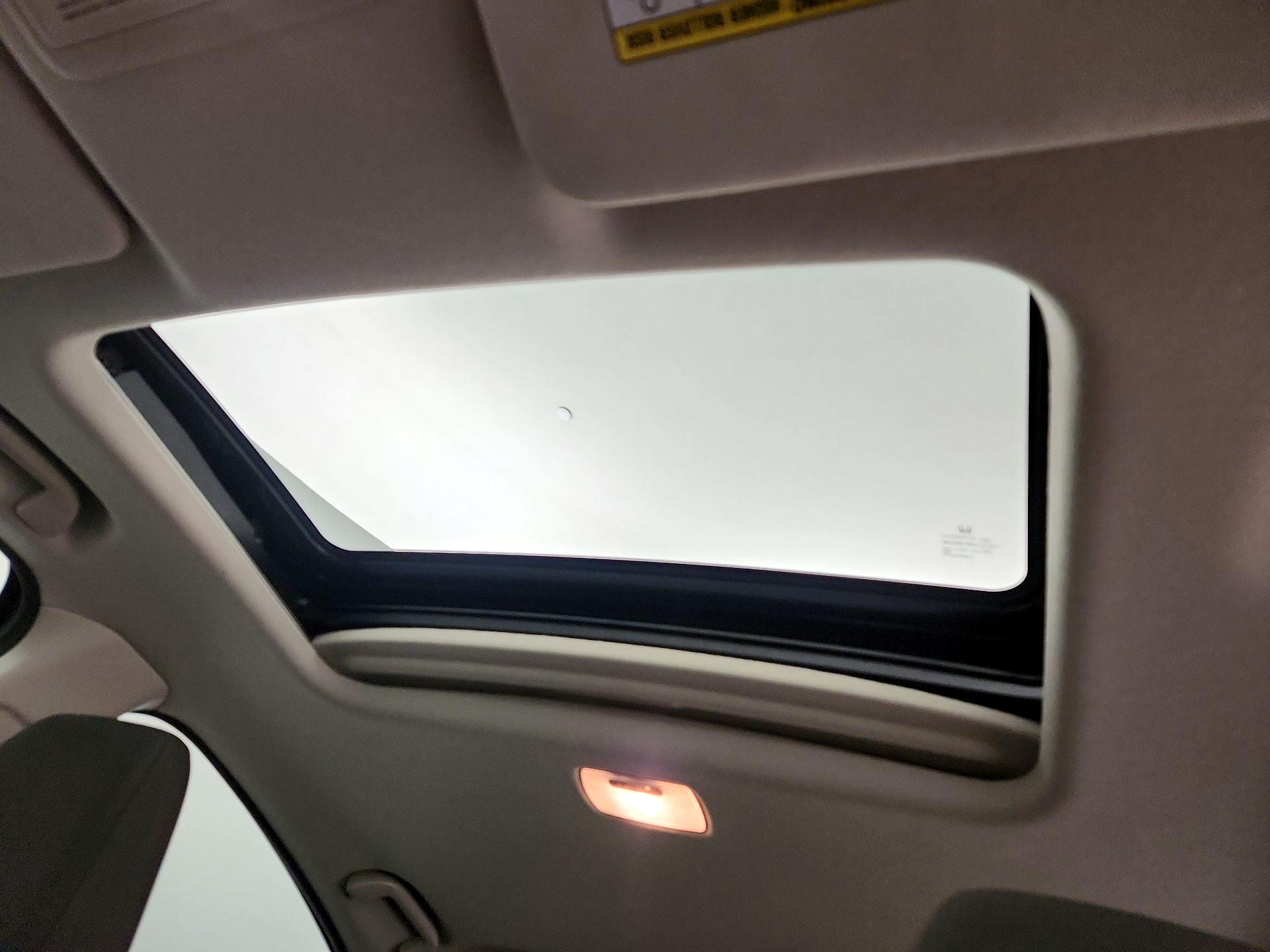 Thumbnail: 2019 Honda HR-V - 19