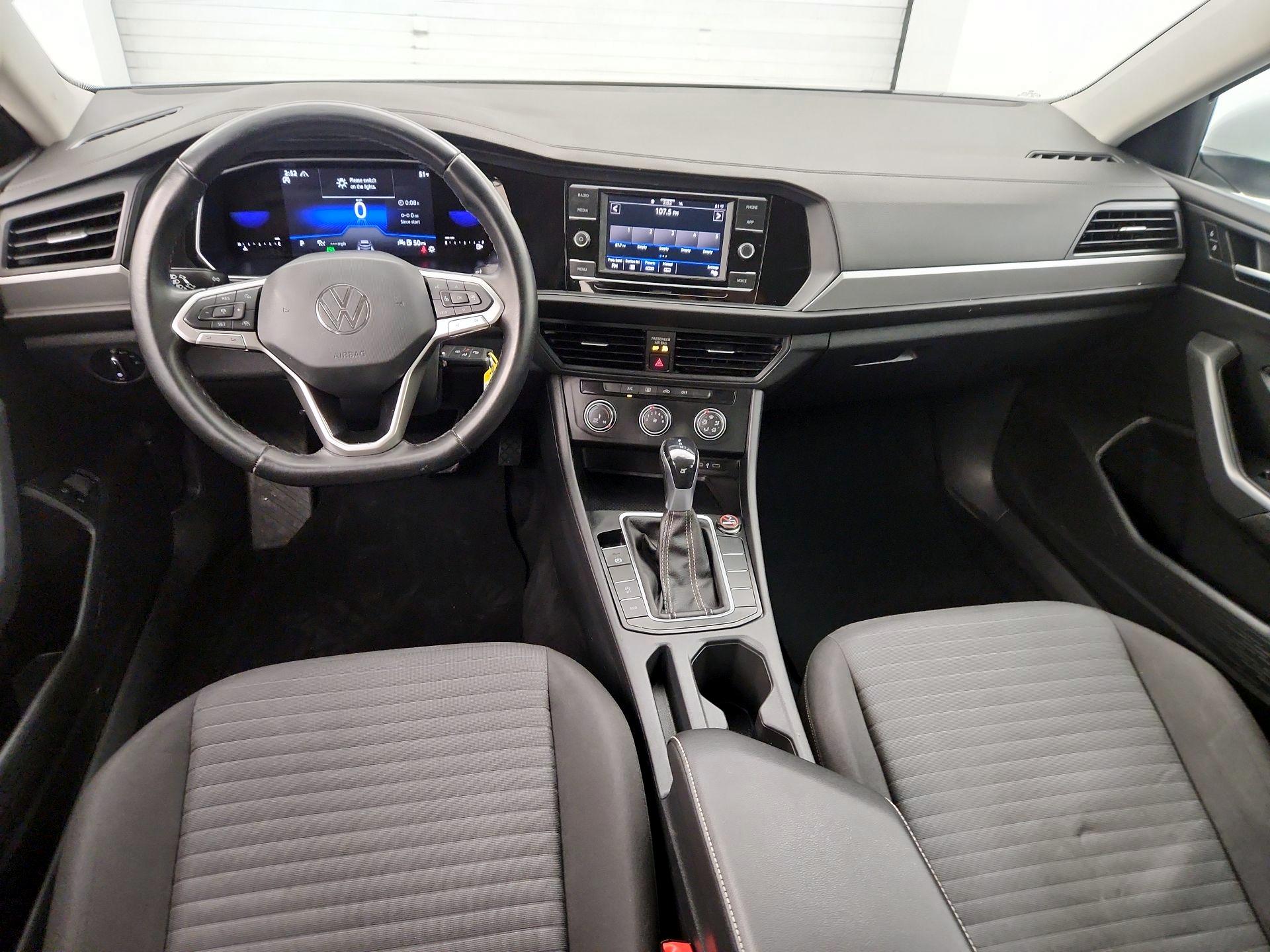 Thumbnail: 2022 Volkswagen Jetta - 9