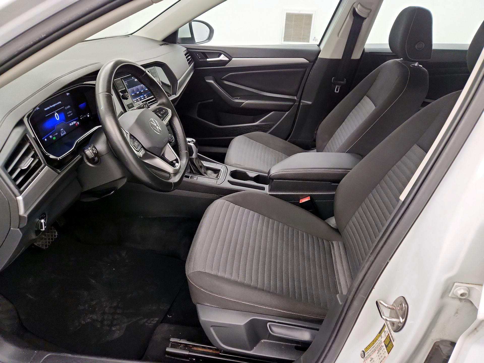 Thumbnail: 2022 Volkswagen Jetta - 11