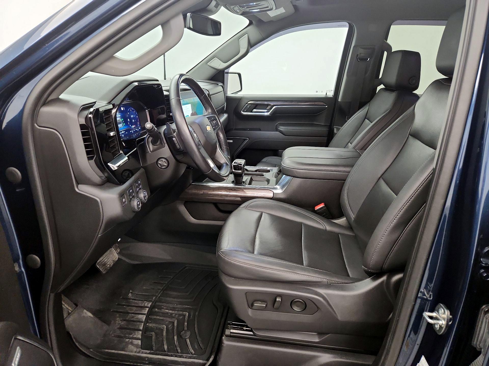 Thumbnail: 2023 Chevrolet Silverado 1500 - 11