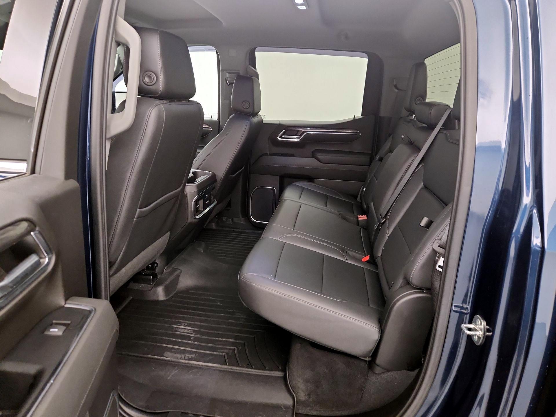 Thumbnail: 2023 Chevrolet Silverado 1500 - 20