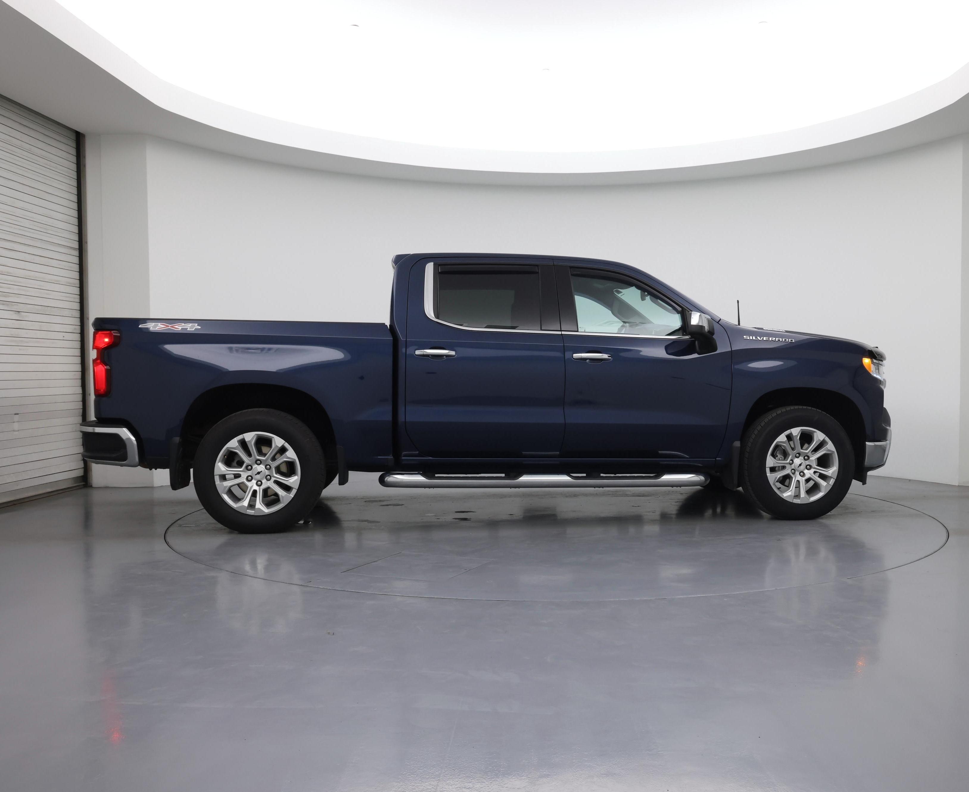 Thumbnail: 2023 Chevrolet Silverado 1500 - 3