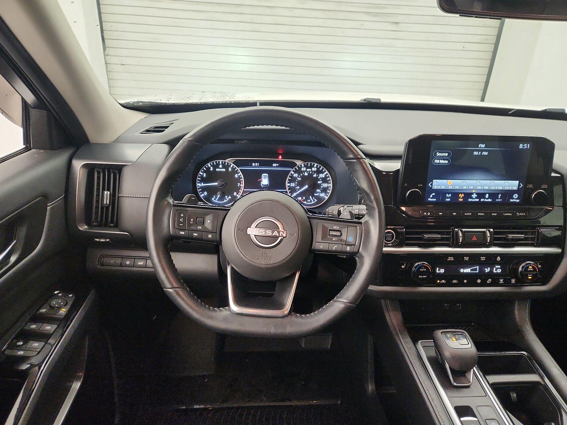 Thumbnail: 2023 Nissan Pathfinder - 10