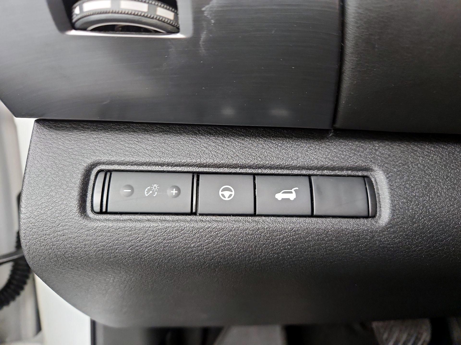 Thumbnail: 2023 Nissan Pathfinder - 13