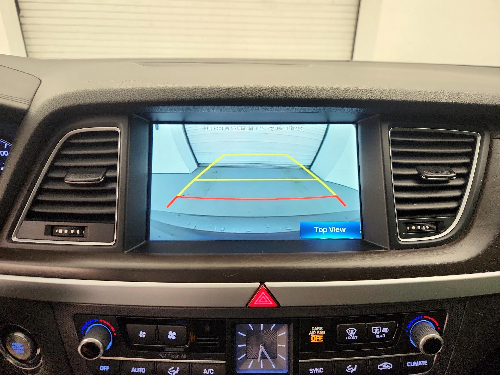 Thumbnail: 2016 Hyundai Genesis - 15