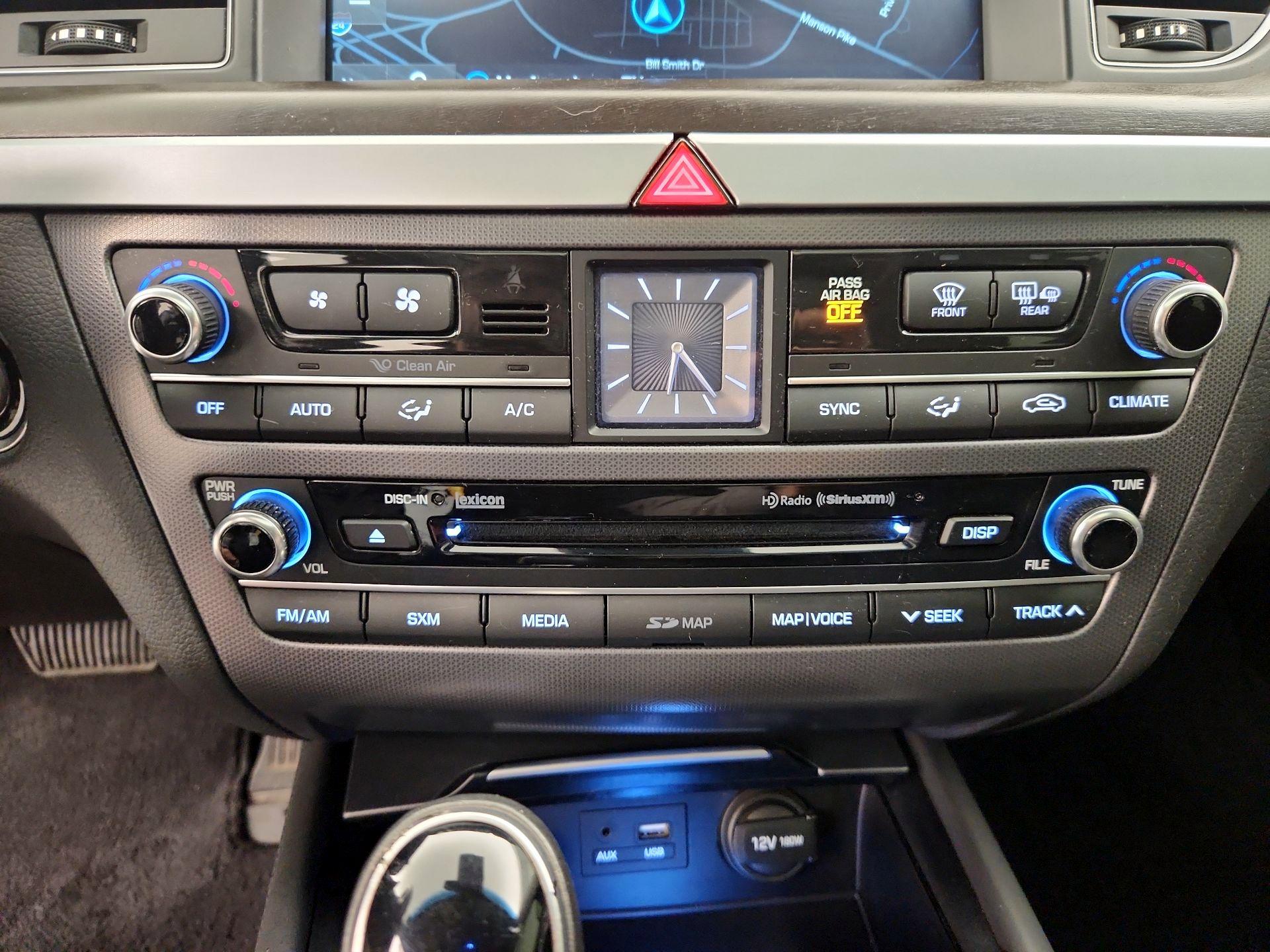 Thumbnail: 2016 Hyundai Genesis - 17