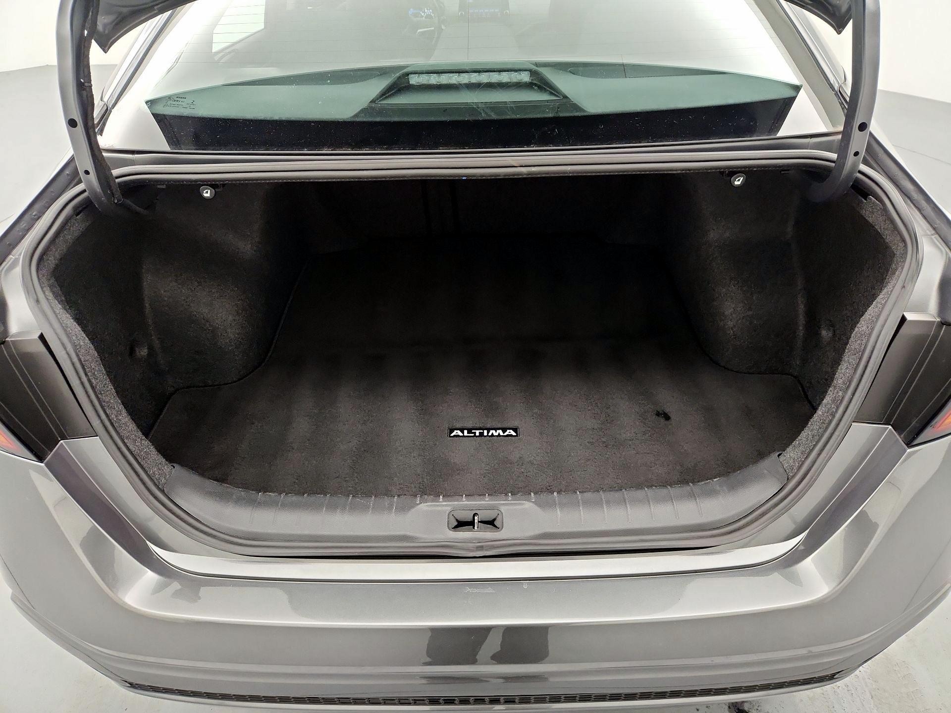 Thumbnail: 2020 Nissan Altima - 20