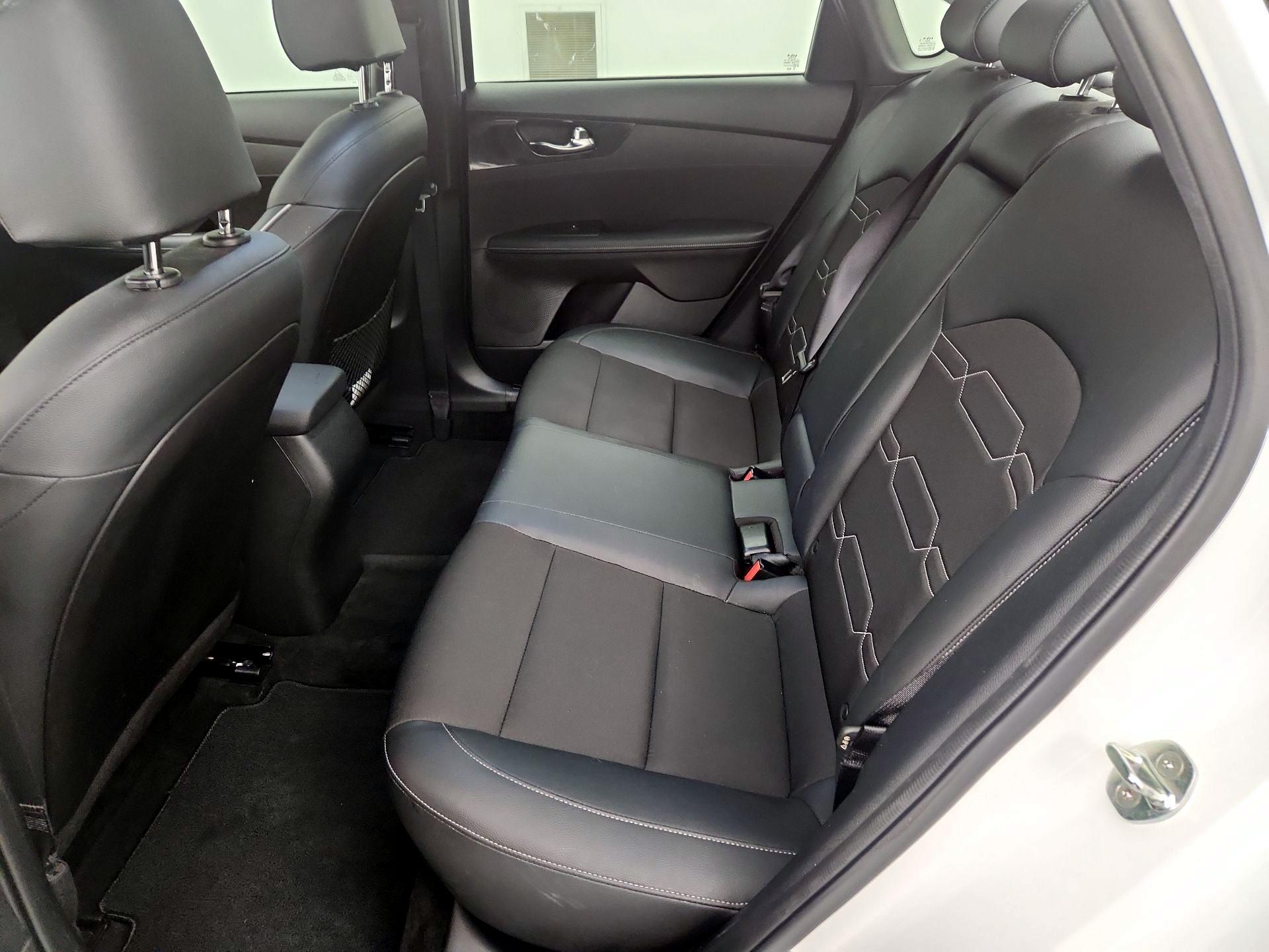 Thumbnail: 2021 Kia Forte - 20