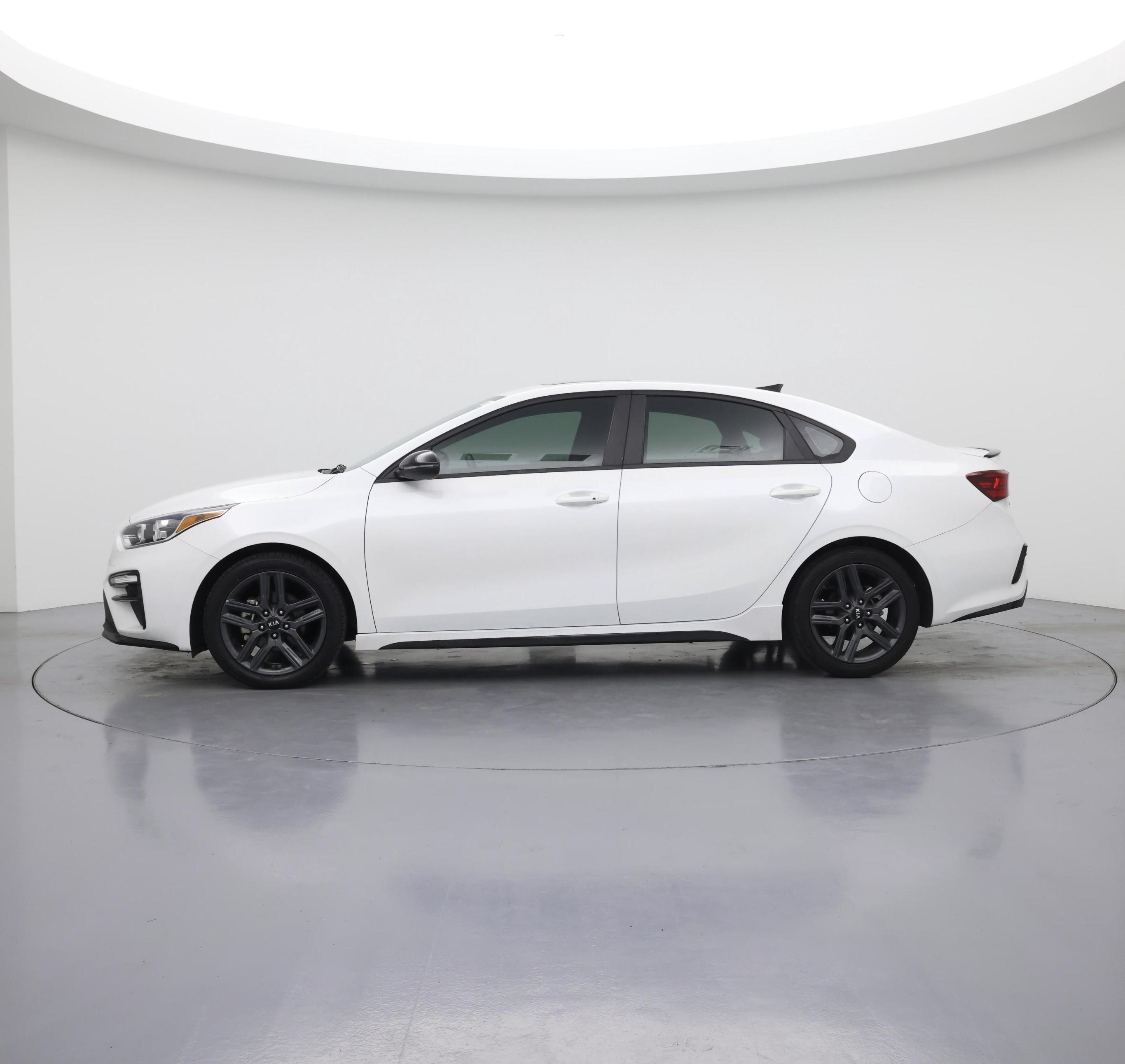 Thumbnail: 2021 Kia Forte - 3