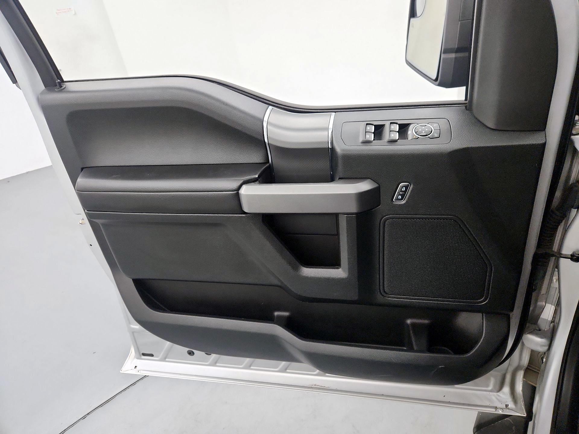 Thumbnail: 2016 Ford F-150 - 12