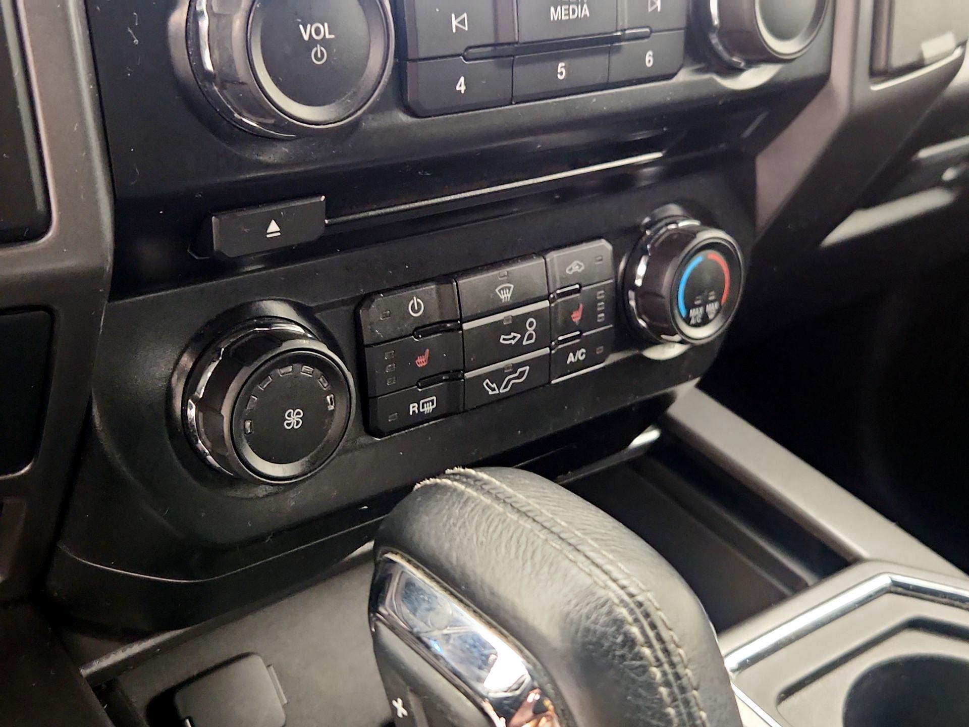 Thumbnail: 2016 Ford F-150 - 16