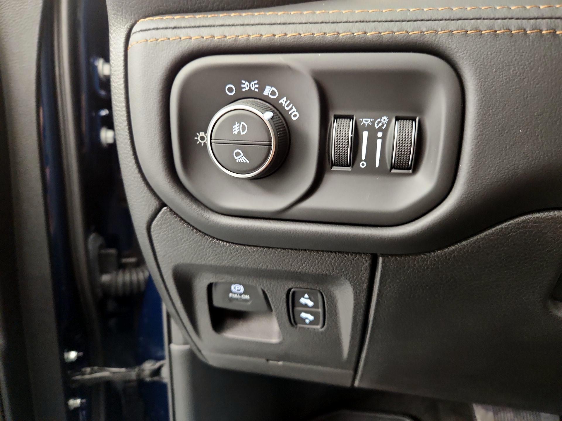 Thumbnail: 2021 RAM 1500 - 13