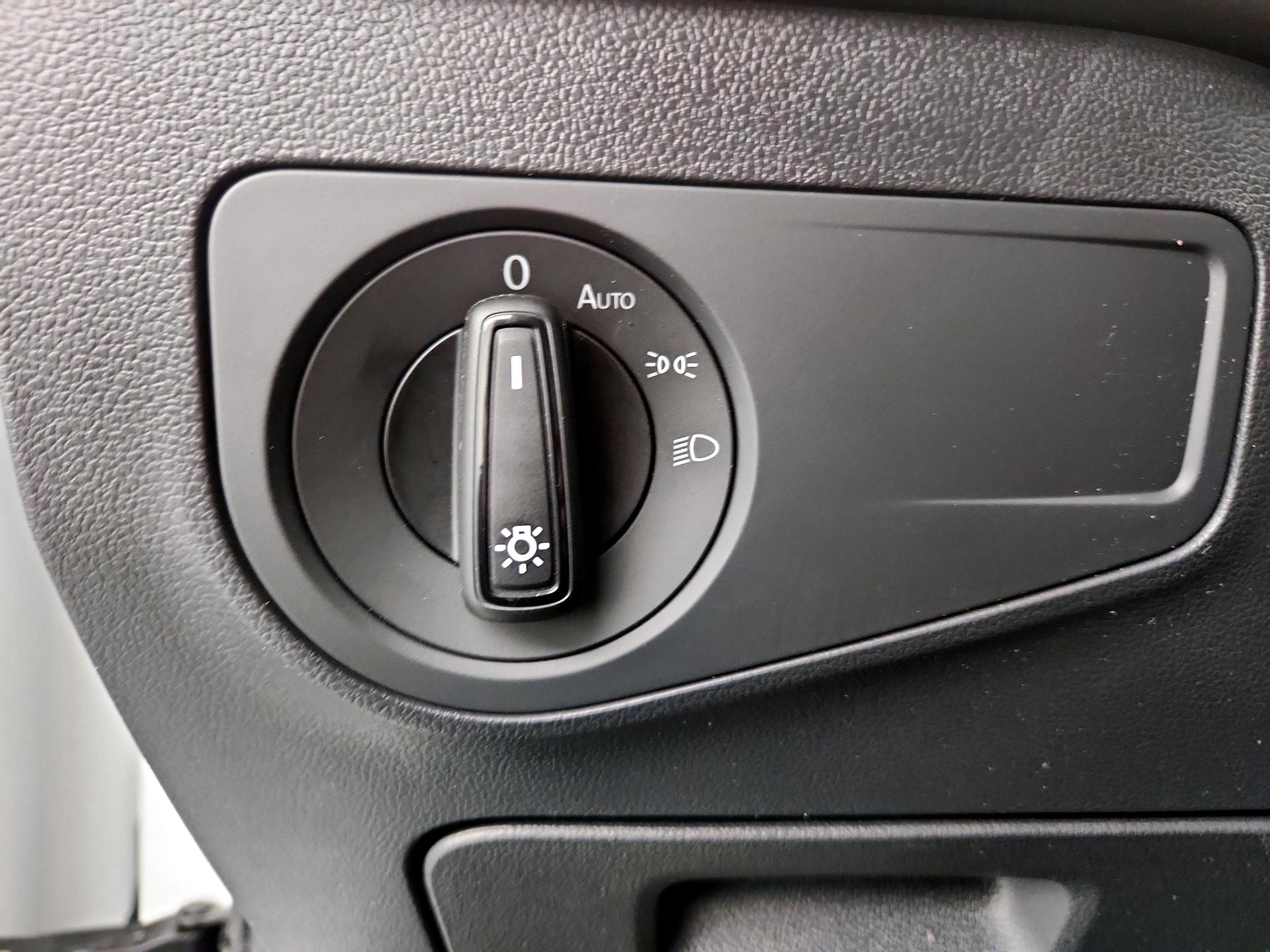 Thumbnail: 2024 Volkswagen Tiguan - 13