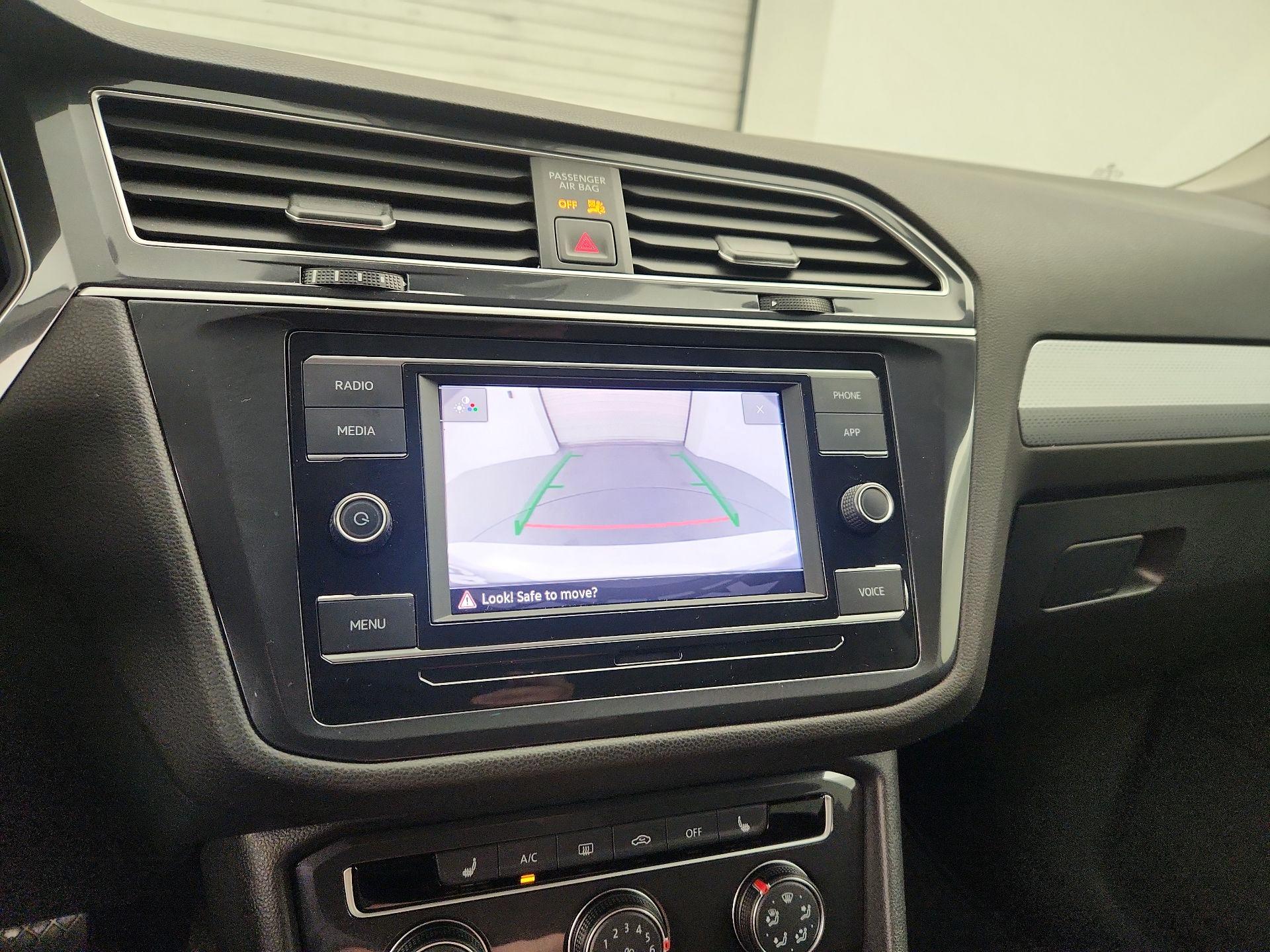 Thumbnail: 2024 Volkswagen Tiguan - 14