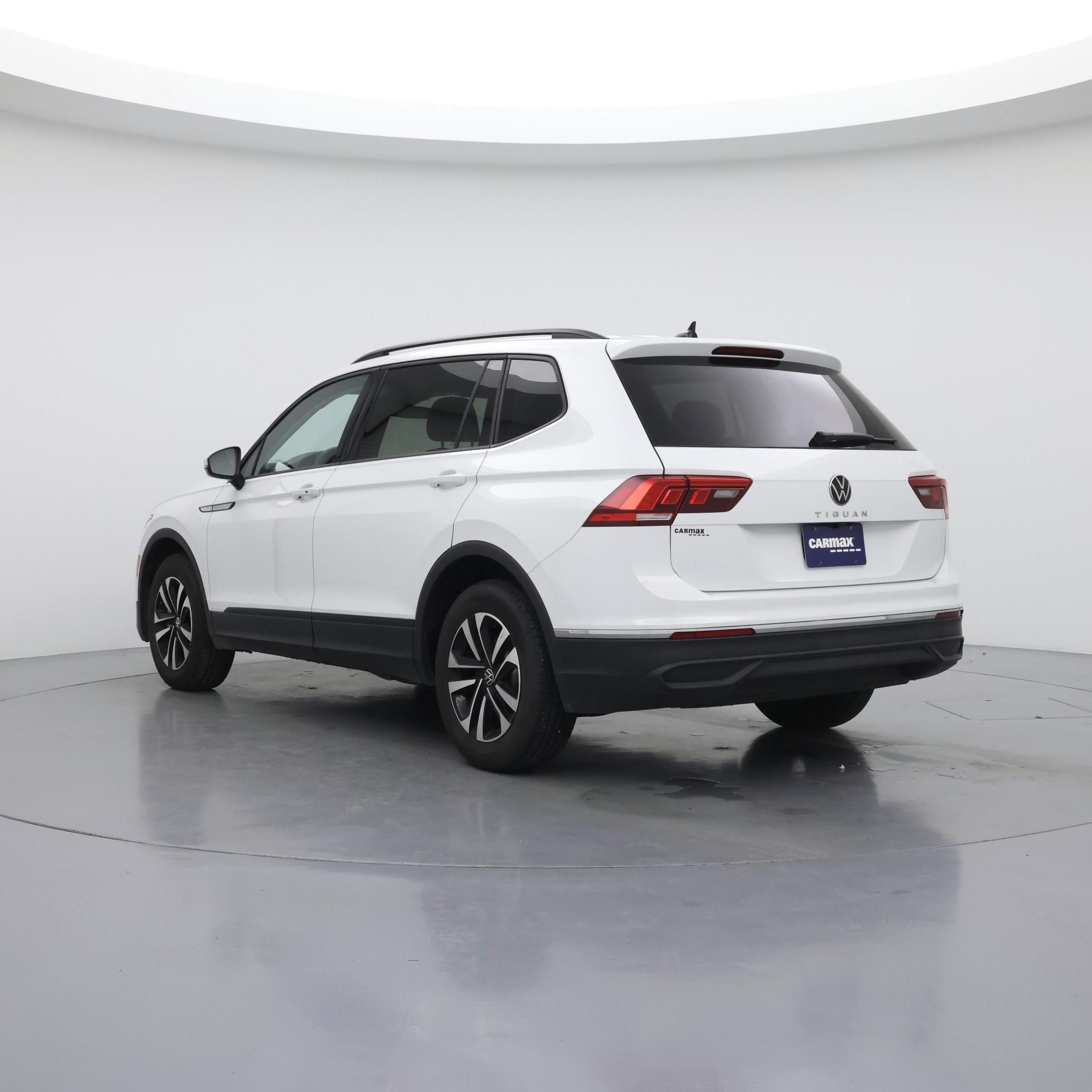 Thumbnail: 2024 Volkswagen Tiguan - 2