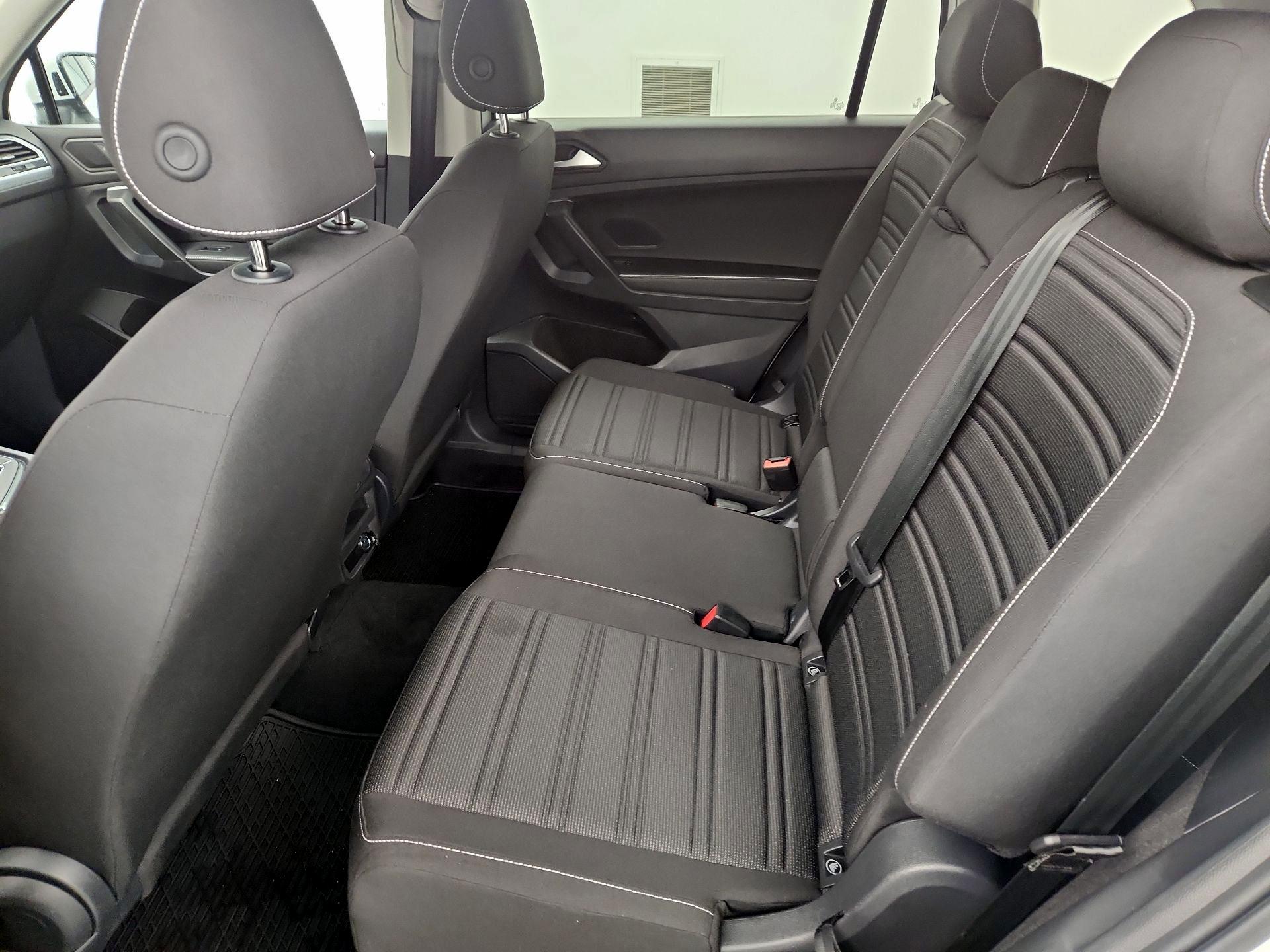 Thumbnail: 2024 Volkswagen Tiguan - 19