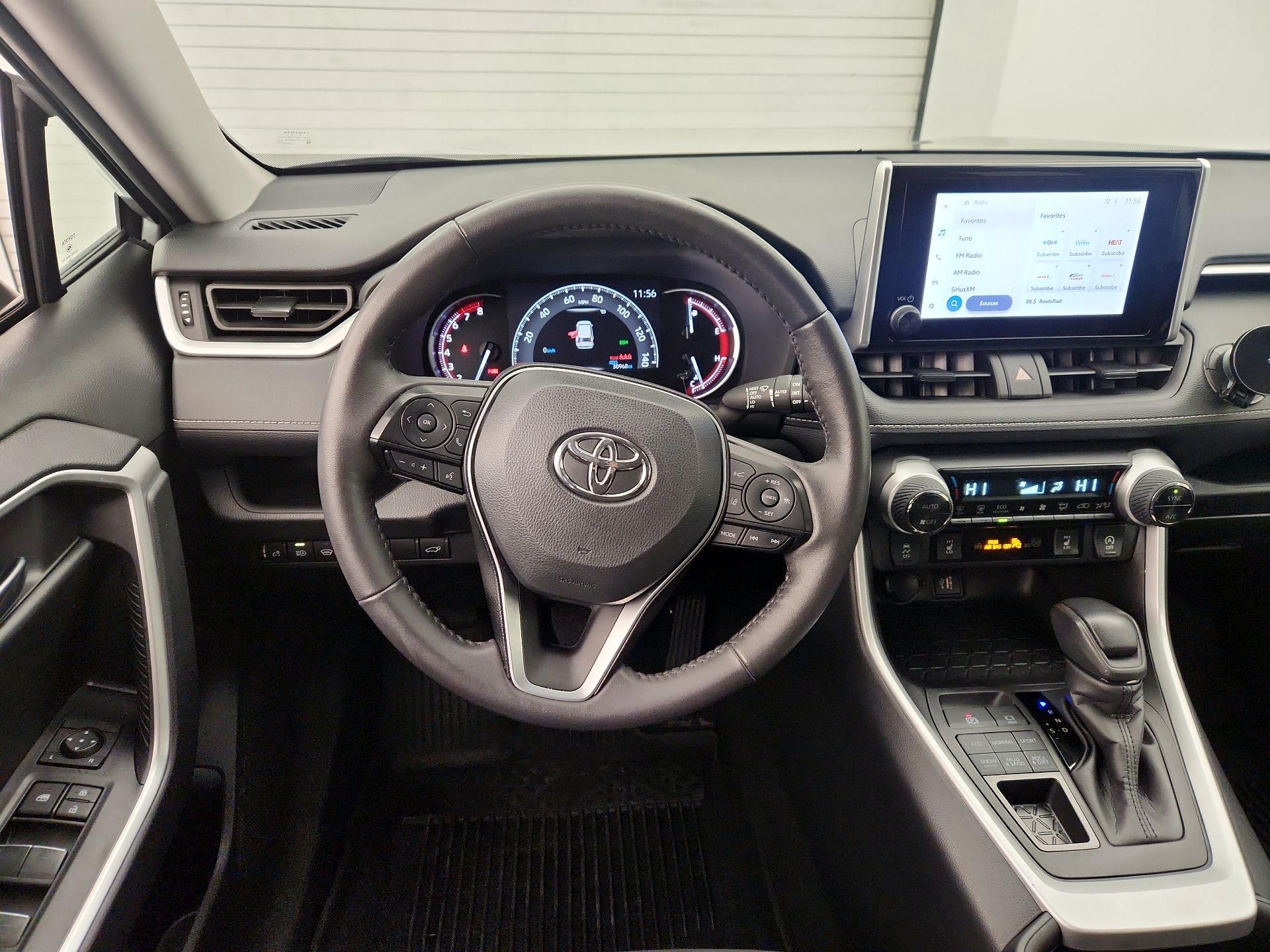 Thumbnail: 2024 Toyota RAV4 - 10