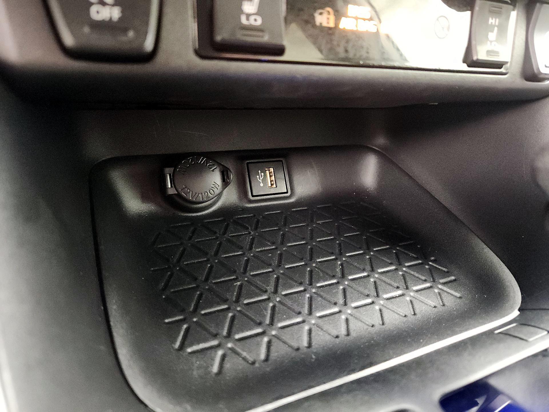 Thumbnail: 2024 Toyota RAV4 - 18