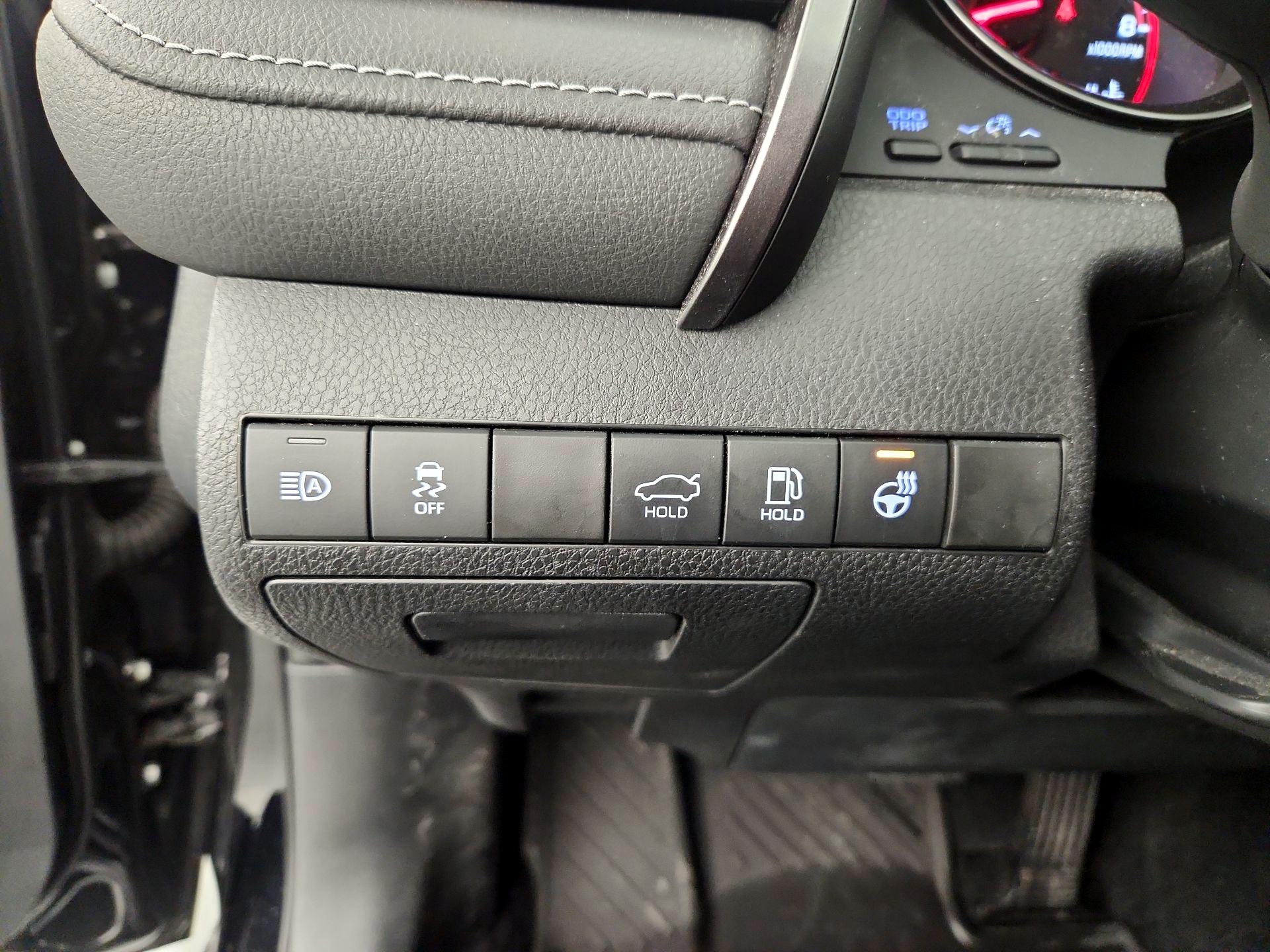 Thumbnail: 2023 Toyota Camry - 13