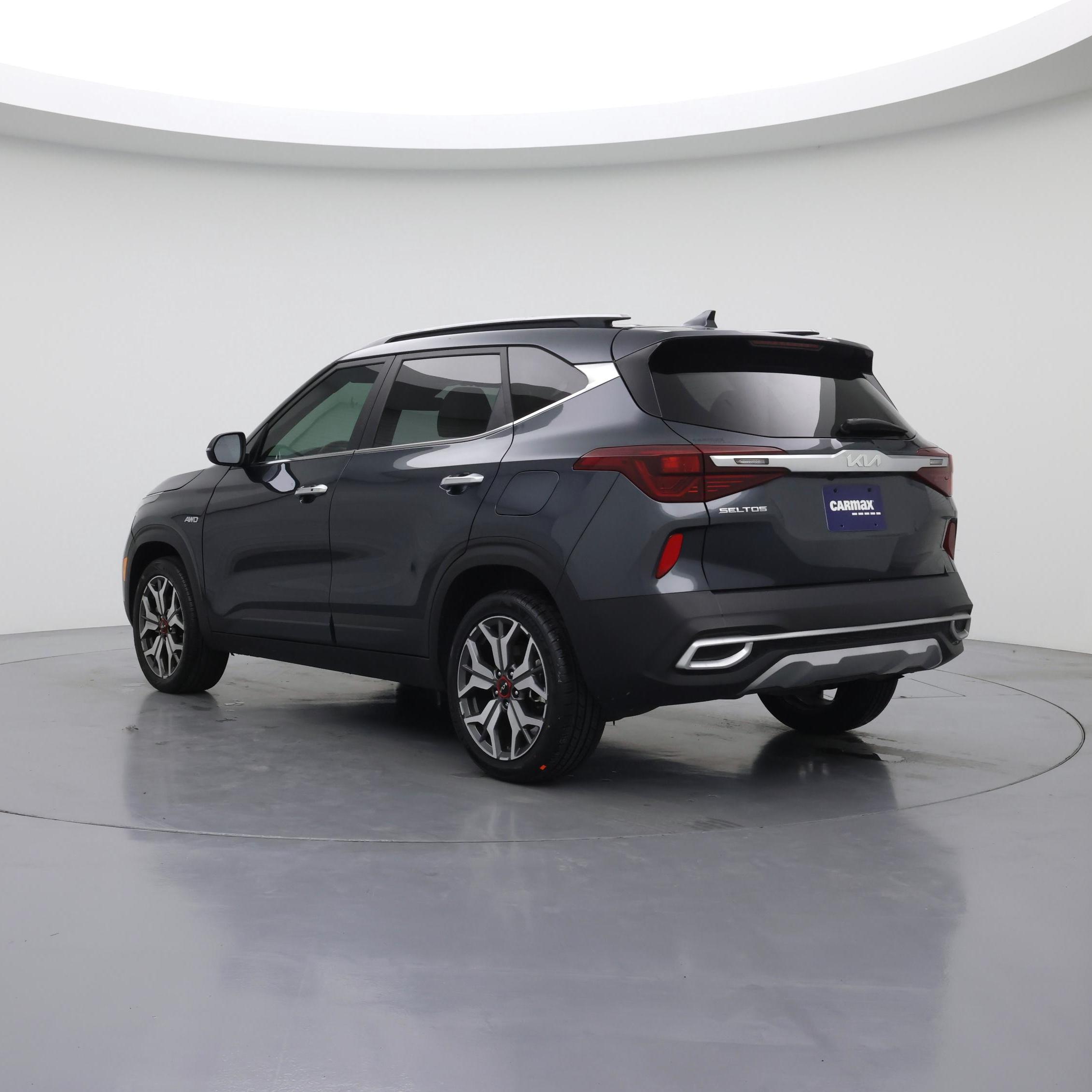 Thumbnail: 2023 Kia Seltos - 2