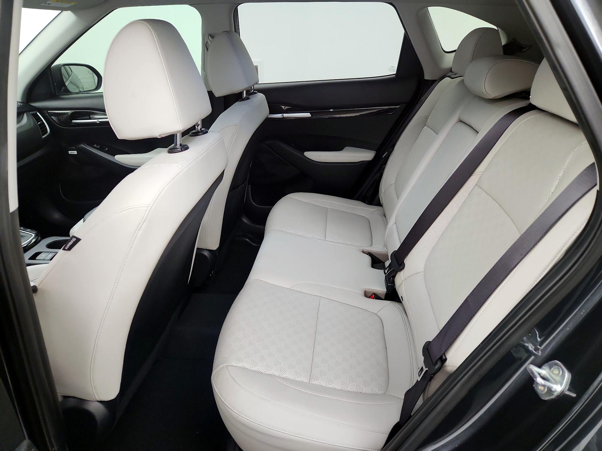 Thumbnail: 2023 Kia Seltos - 19