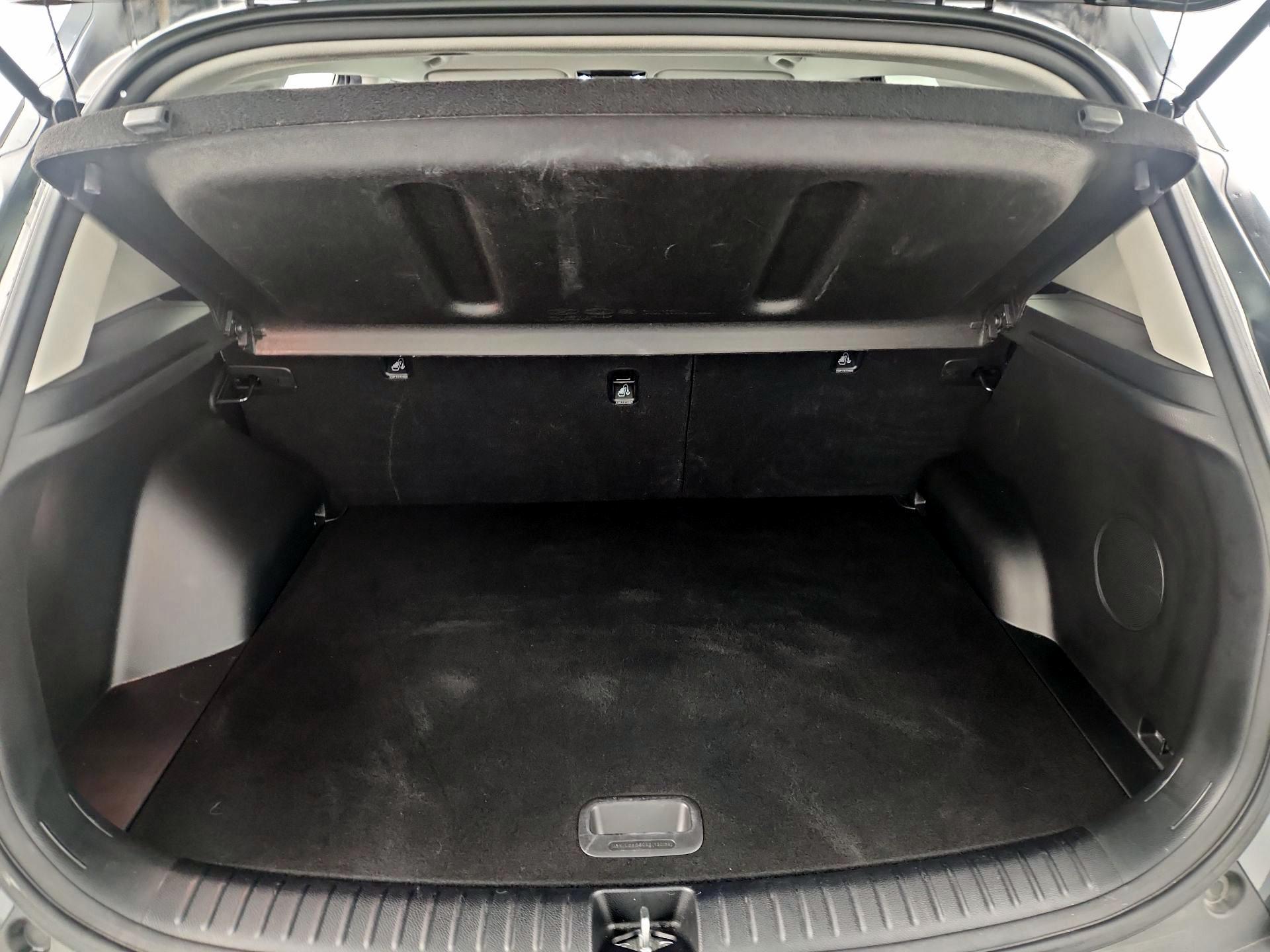 Thumbnail: 2023 Kia Seltos - 20