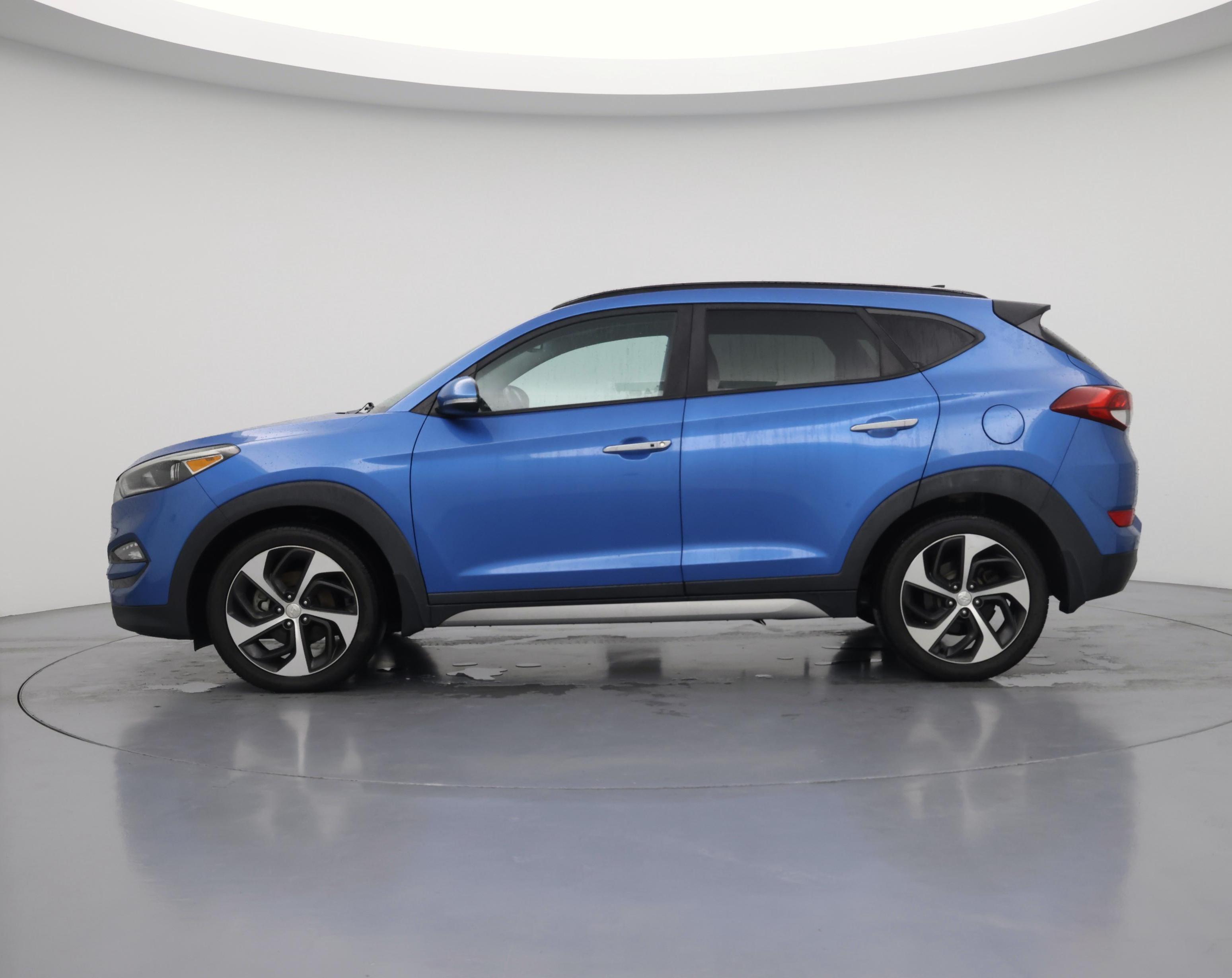 Thumbnail: 2017 Hyundai Tucson - 3