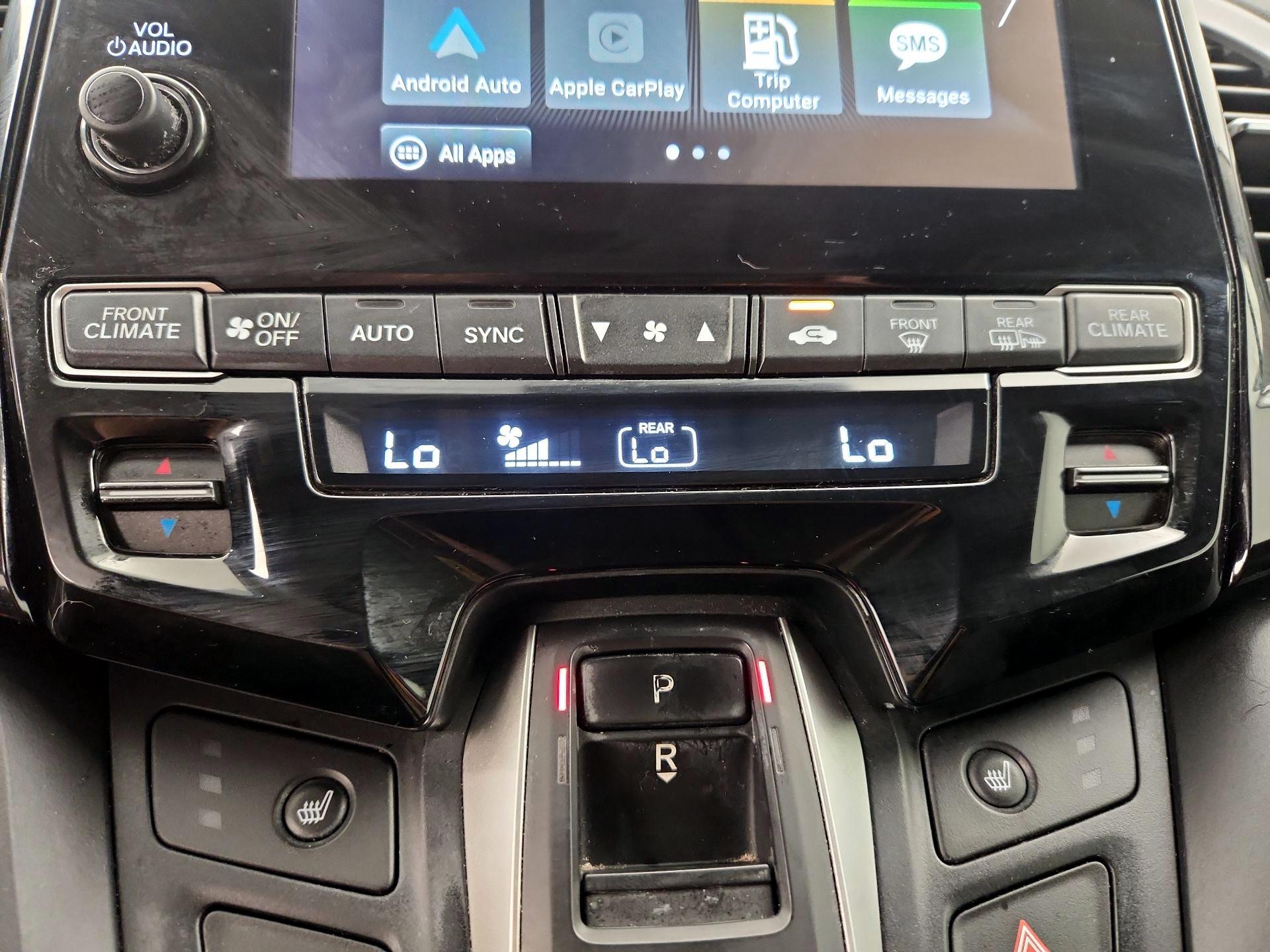 Thumbnail: 2018 Honda Odyssey - 16