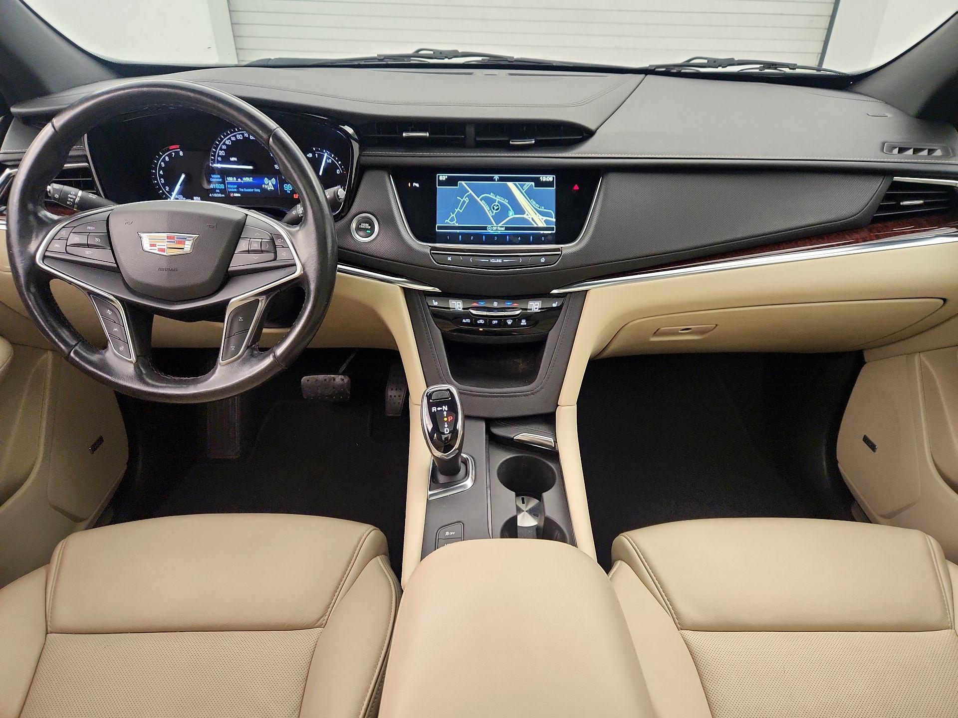 Thumbnail: 2019 Cadillac XT5 - 9