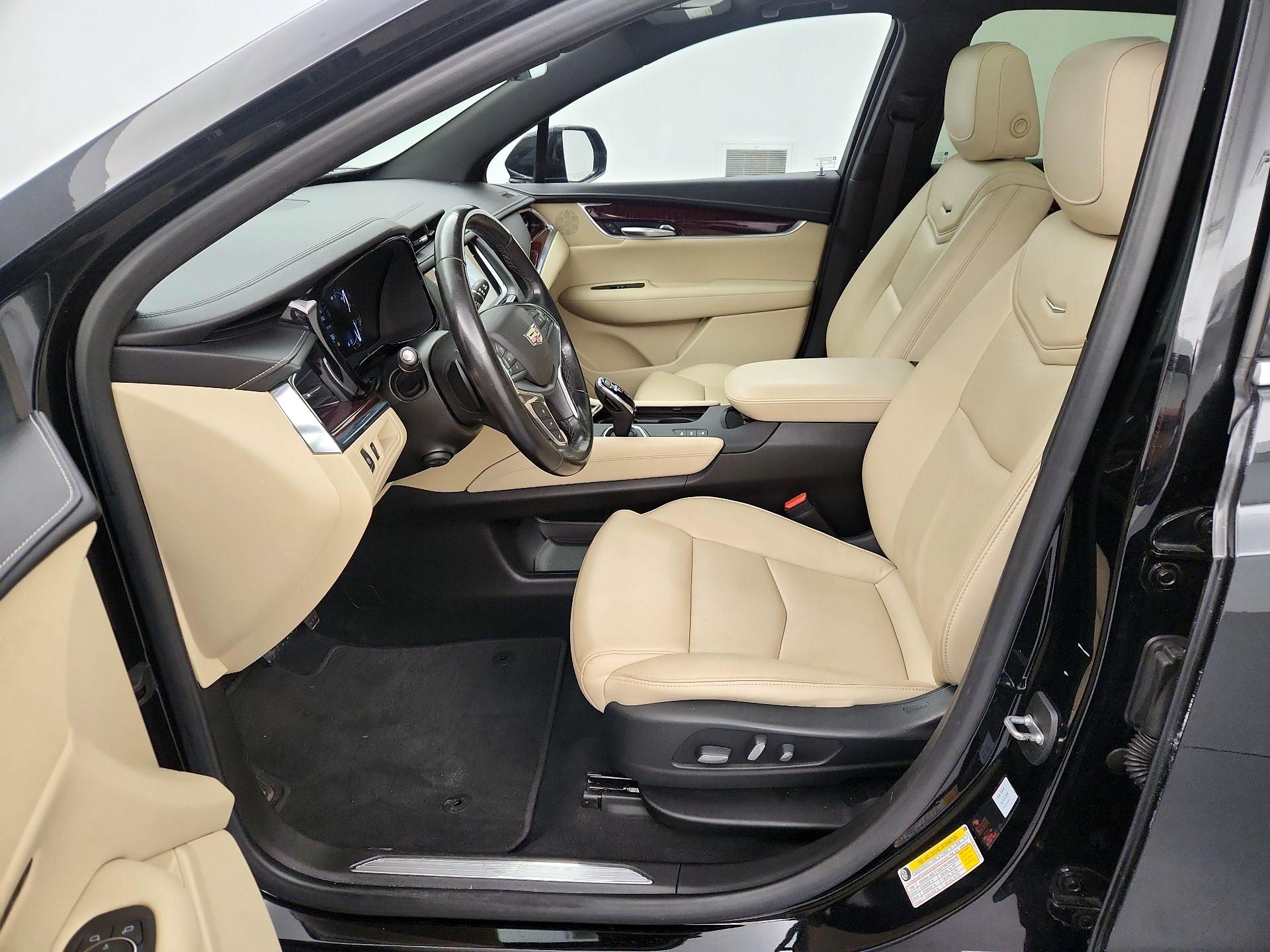 Thumbnail: 2019 Cadillac XT5 - 11