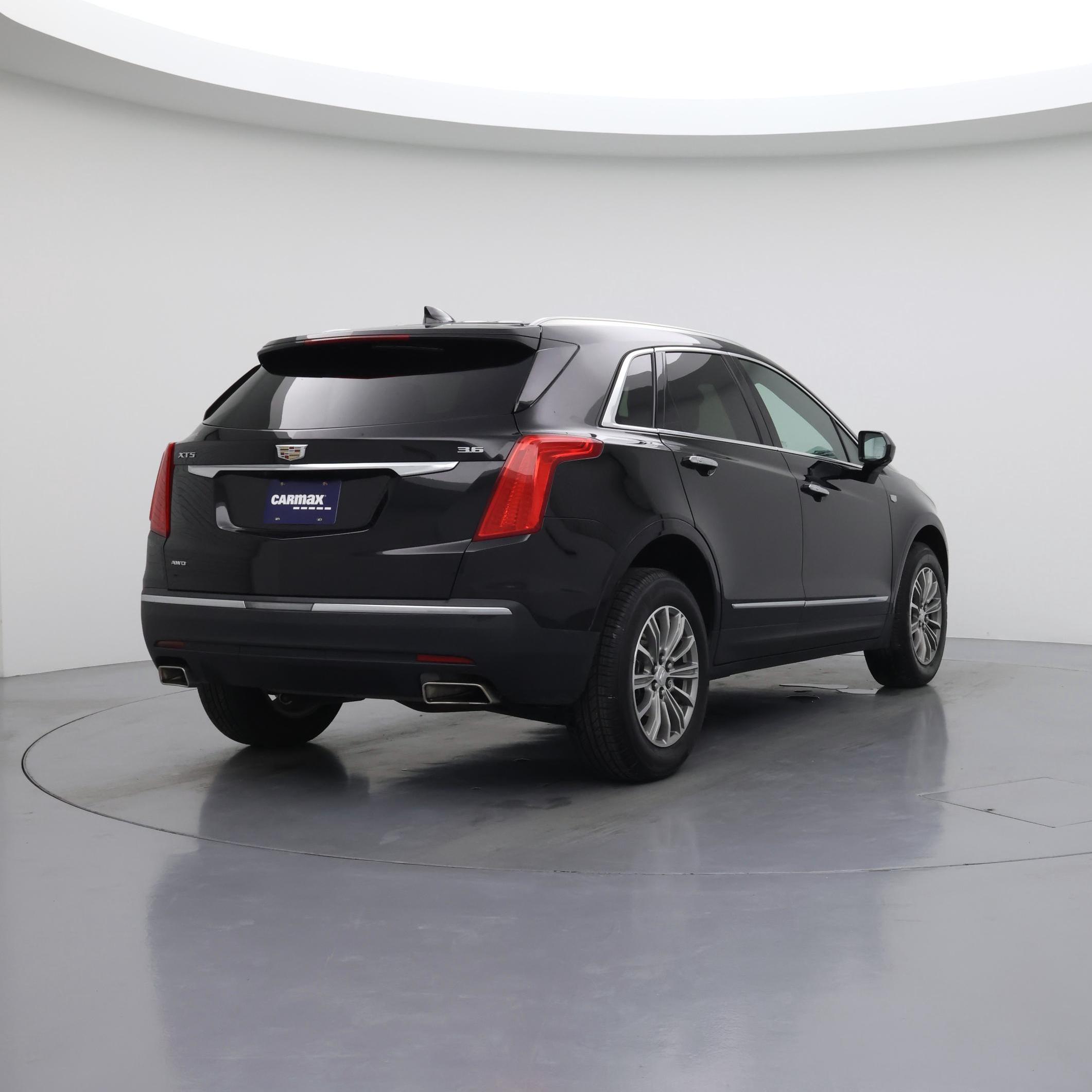 Thumbnail: 2019 Cadillac XT5 - 8