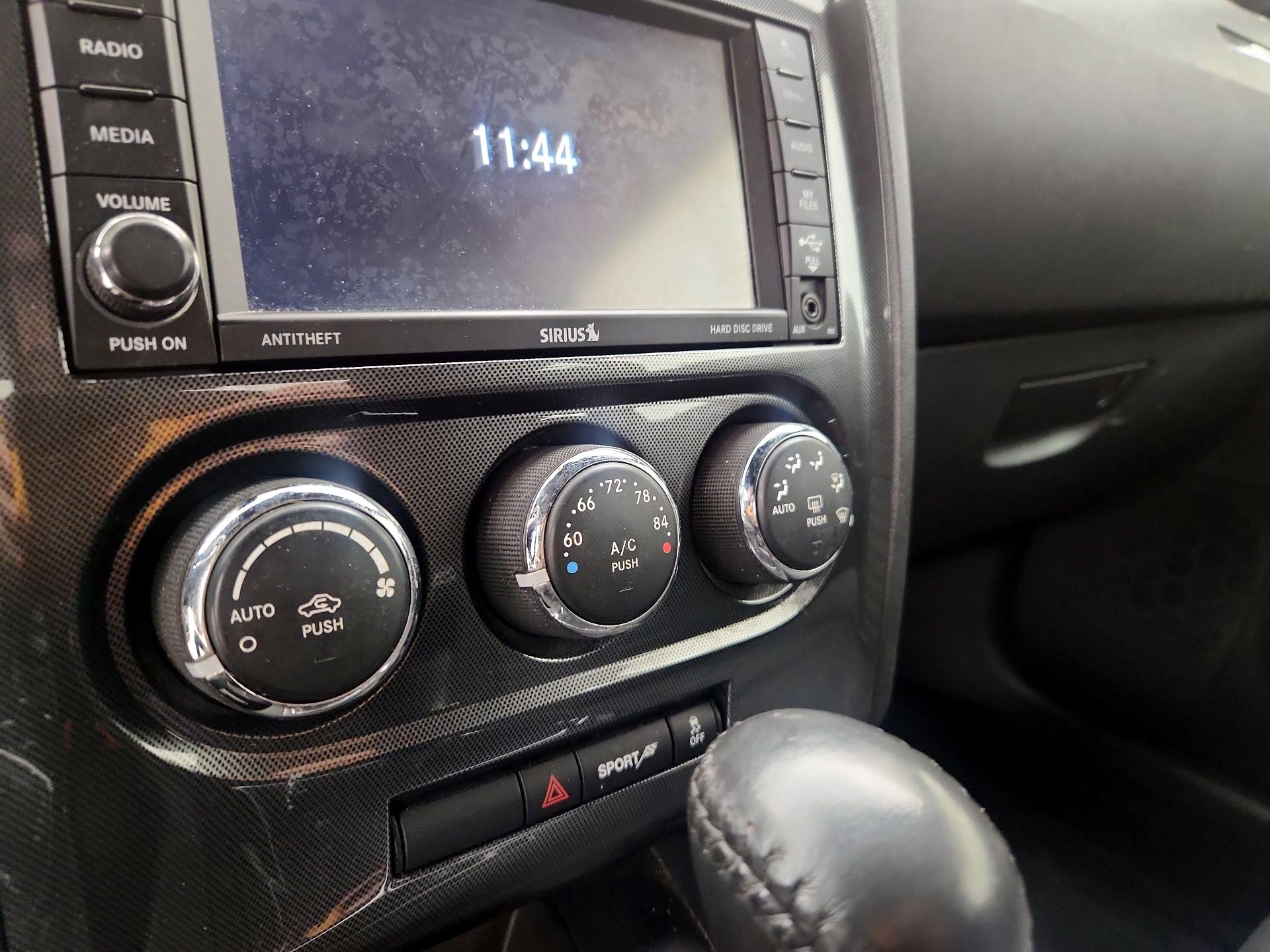 Thumbnail: 2014 Dodge Challenger - 15