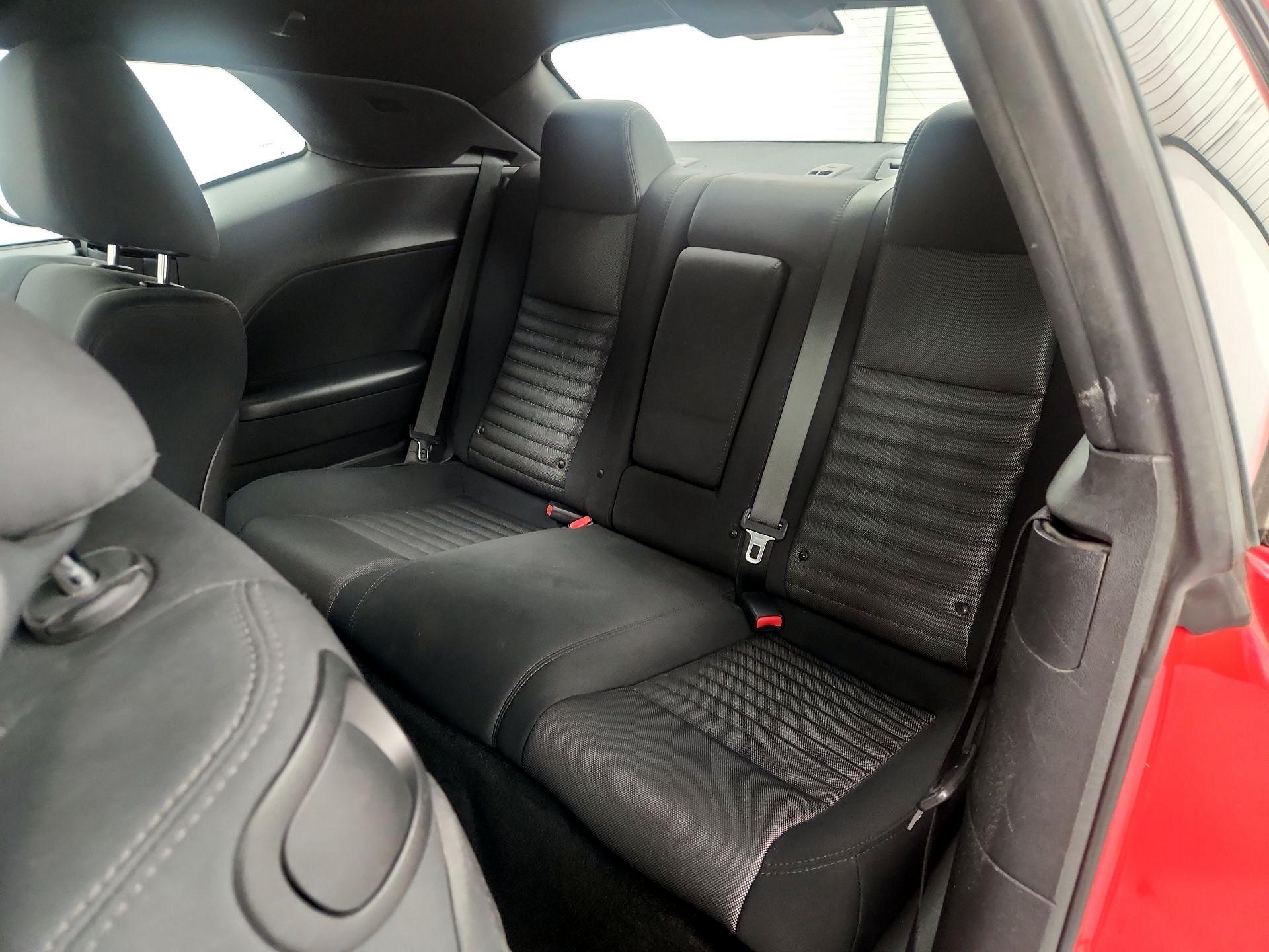 Thumbnail: 2014 Dodge Challenger - 18