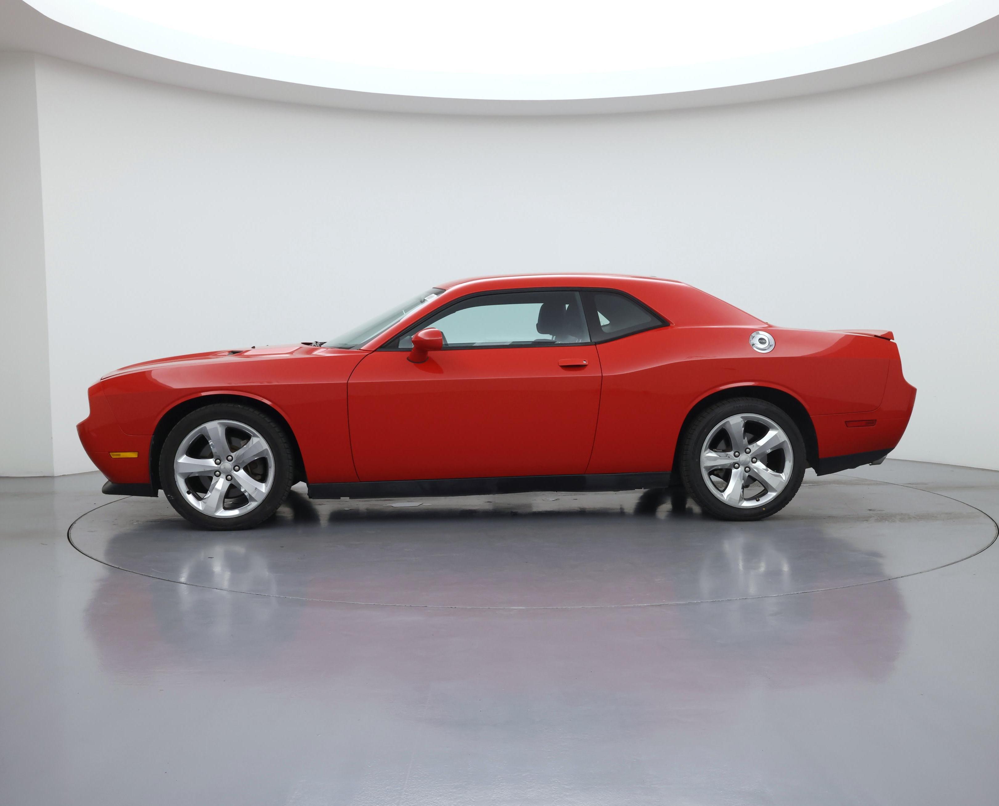 Thumbnail: 2014 Dodge Challenger - 3