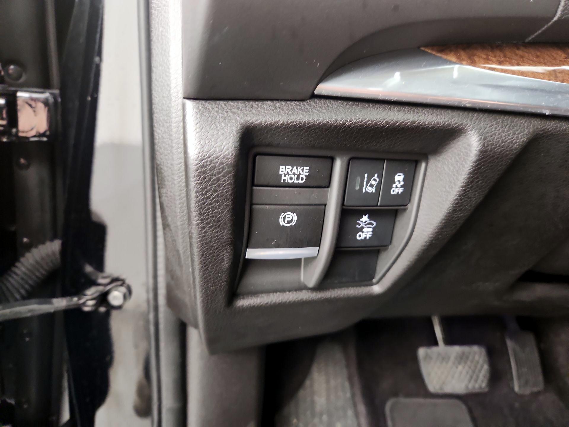 Thumbnail: 2017 Acura MDX - 13