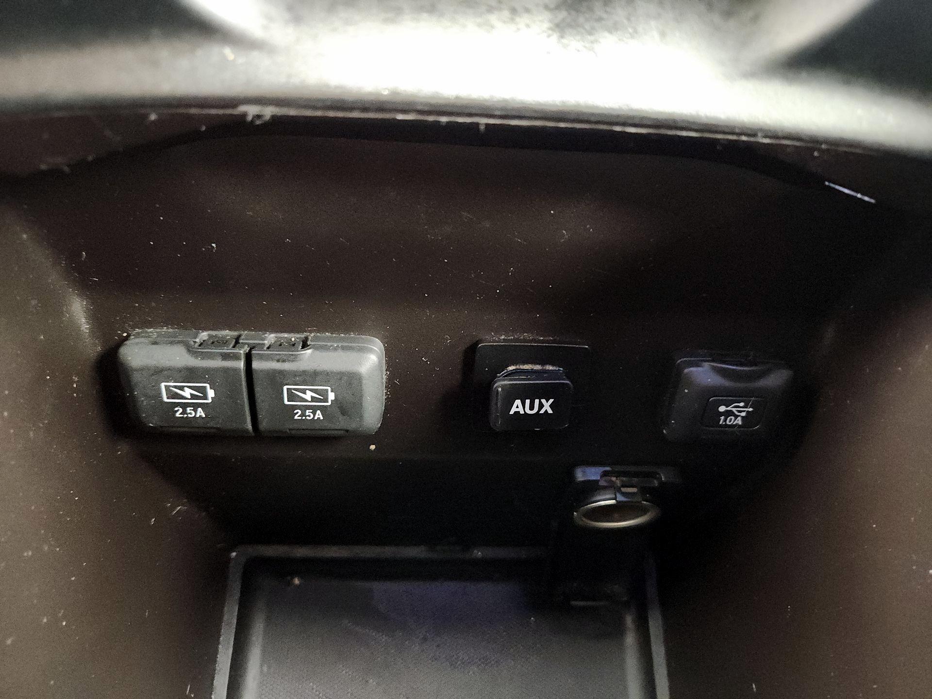 Thumbnail: 2017 Acura MDX - 18