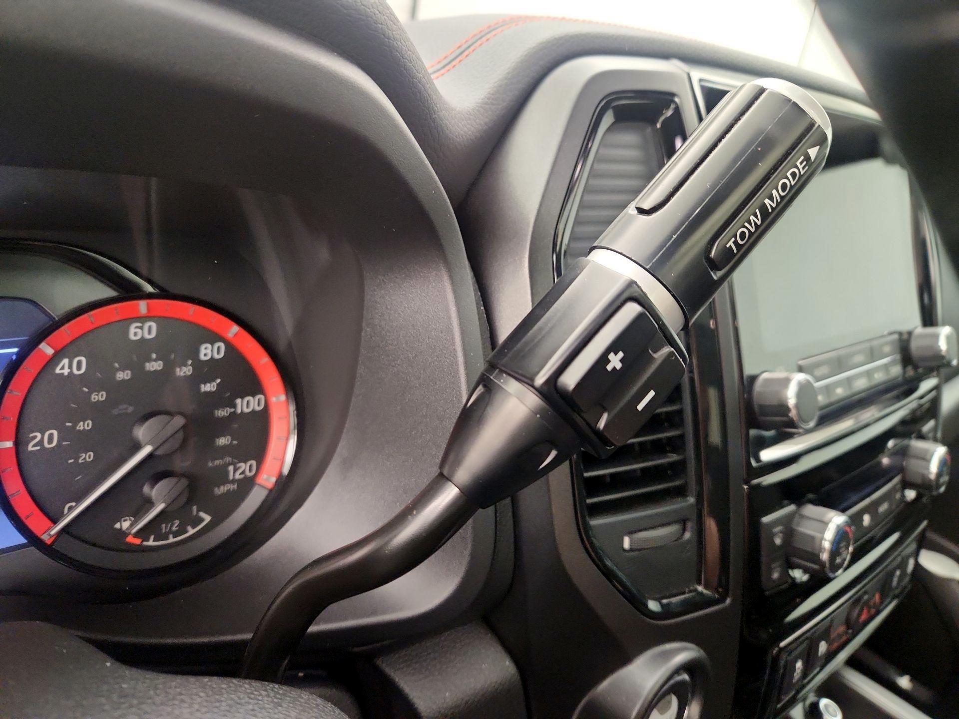 Thumbnail: 2021 Nissan Titan - 18