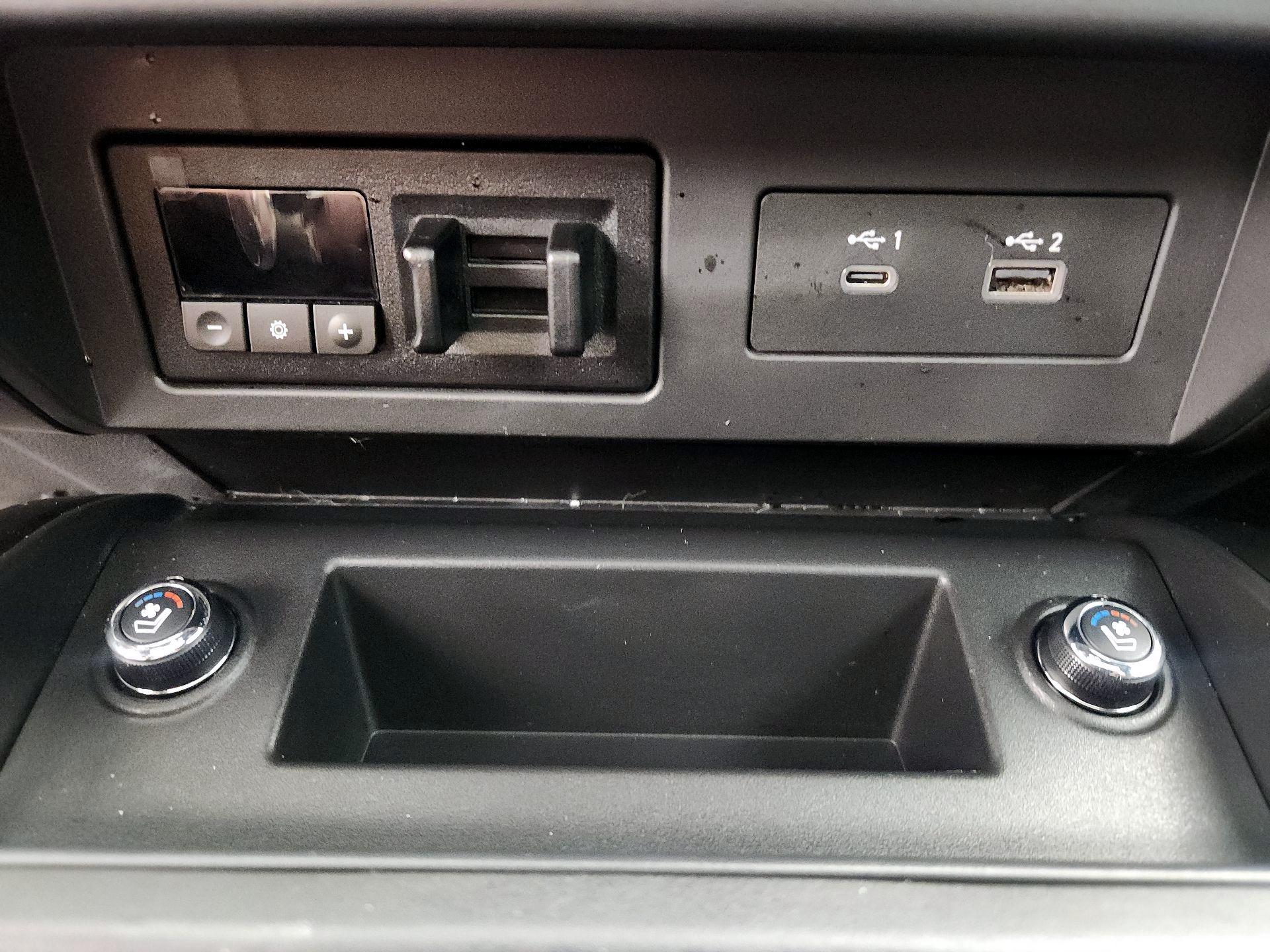 Thumbnail: 2021 Nissan Titan - 19