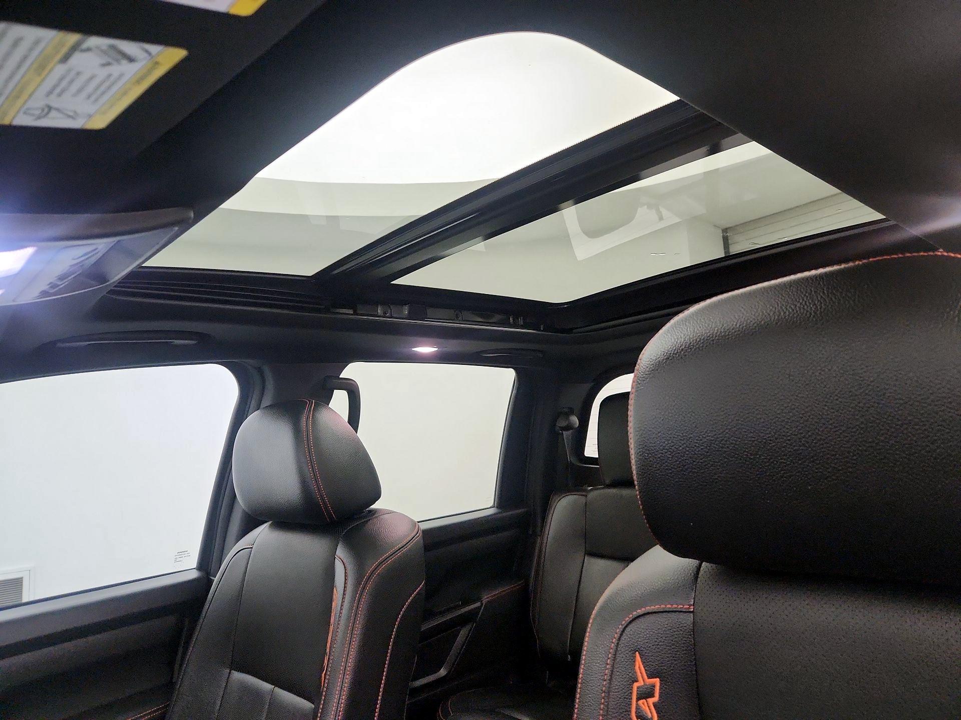 Thumbnail: 2021 Nissan Titan - 20